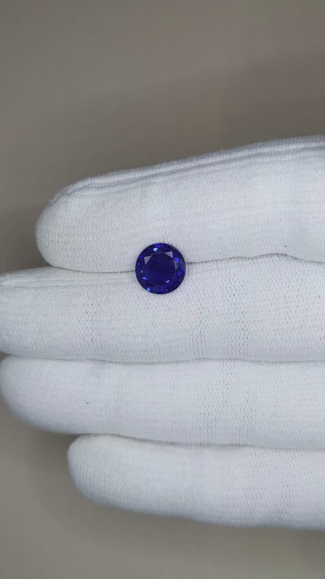 2.59 Ct. Blue Sapphire from Thailand Size Video