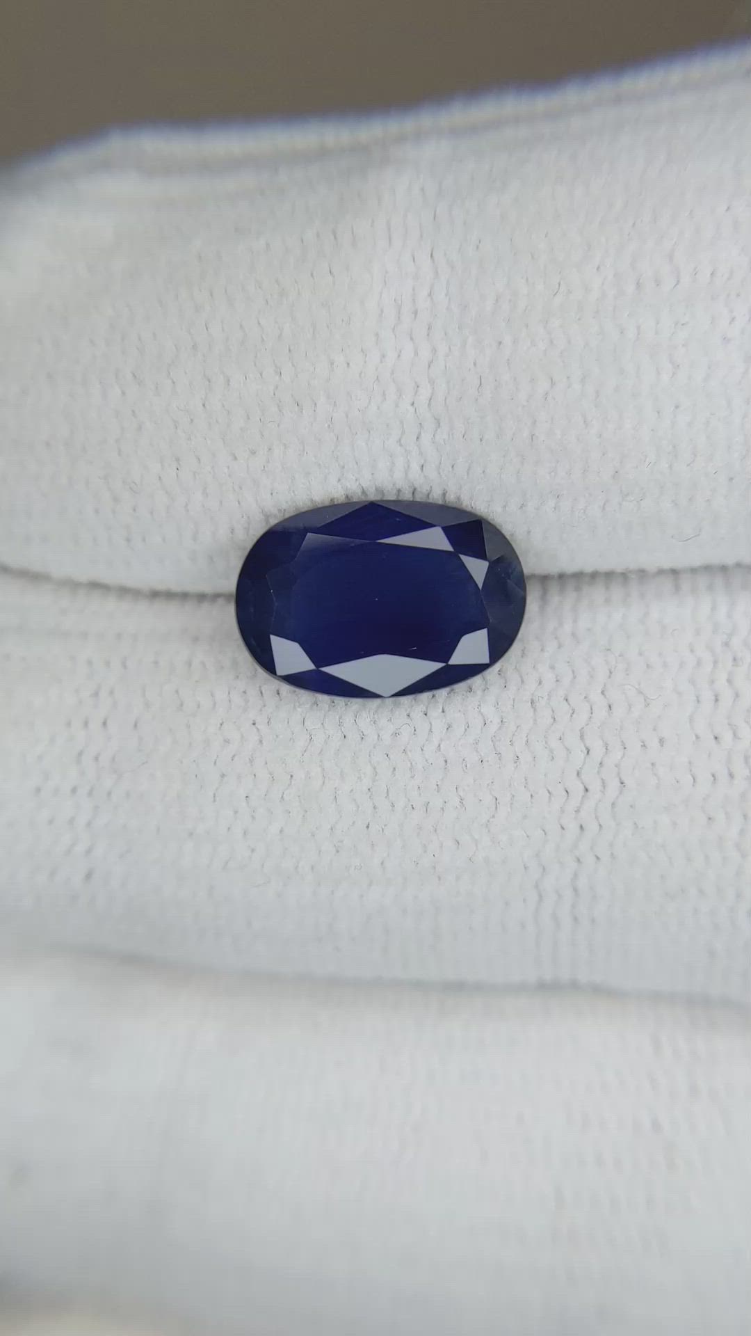3.22 Ct. Blue Sapphire from Thailand Size Video