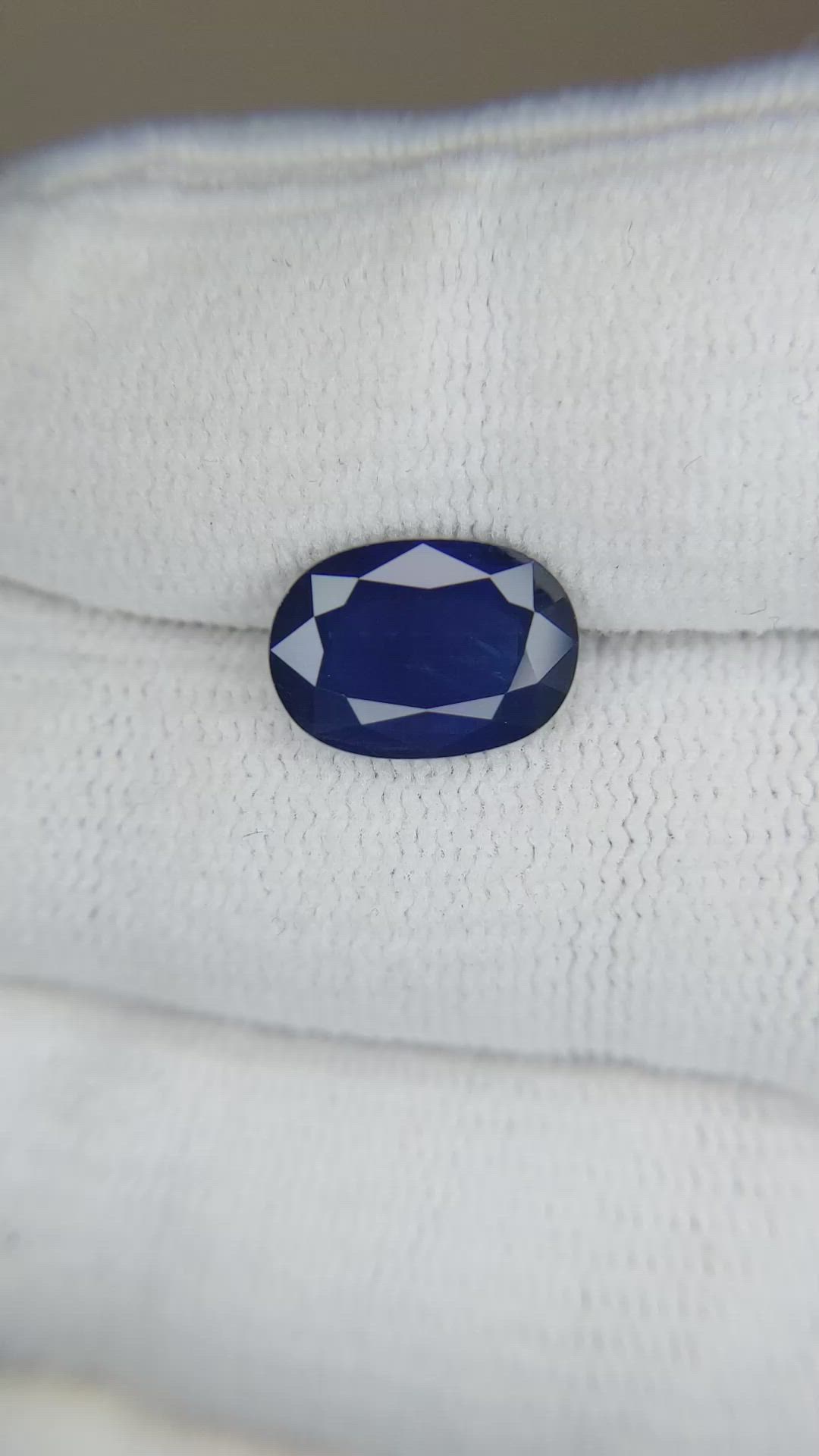 3.25 Ct. Blue Sapphire from Thailand Size Video
