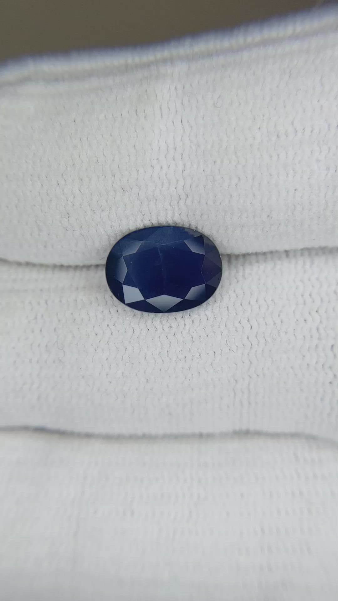 2.70 Ct. Blue Sapphire from Thailand Size Video