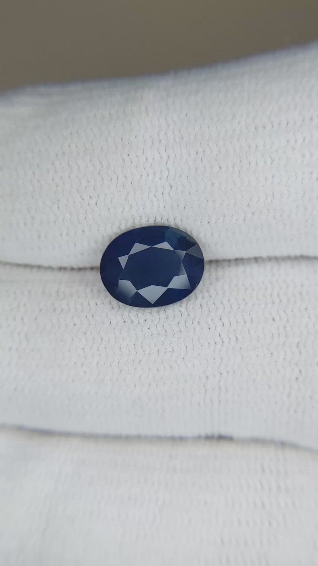 2.56 Ct. Blue Sapphire from Thailand Size Video
