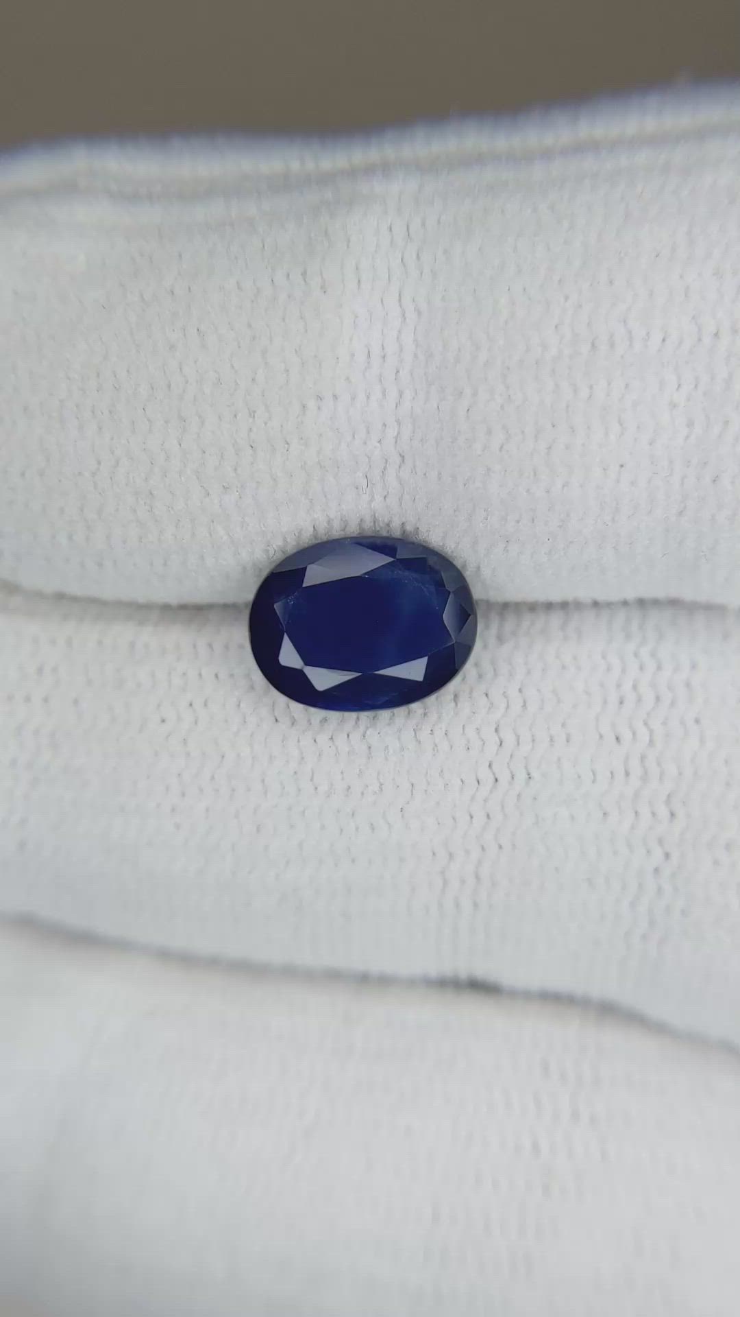 2.63 Ct. Blue Sapphire from Thailand Size Video