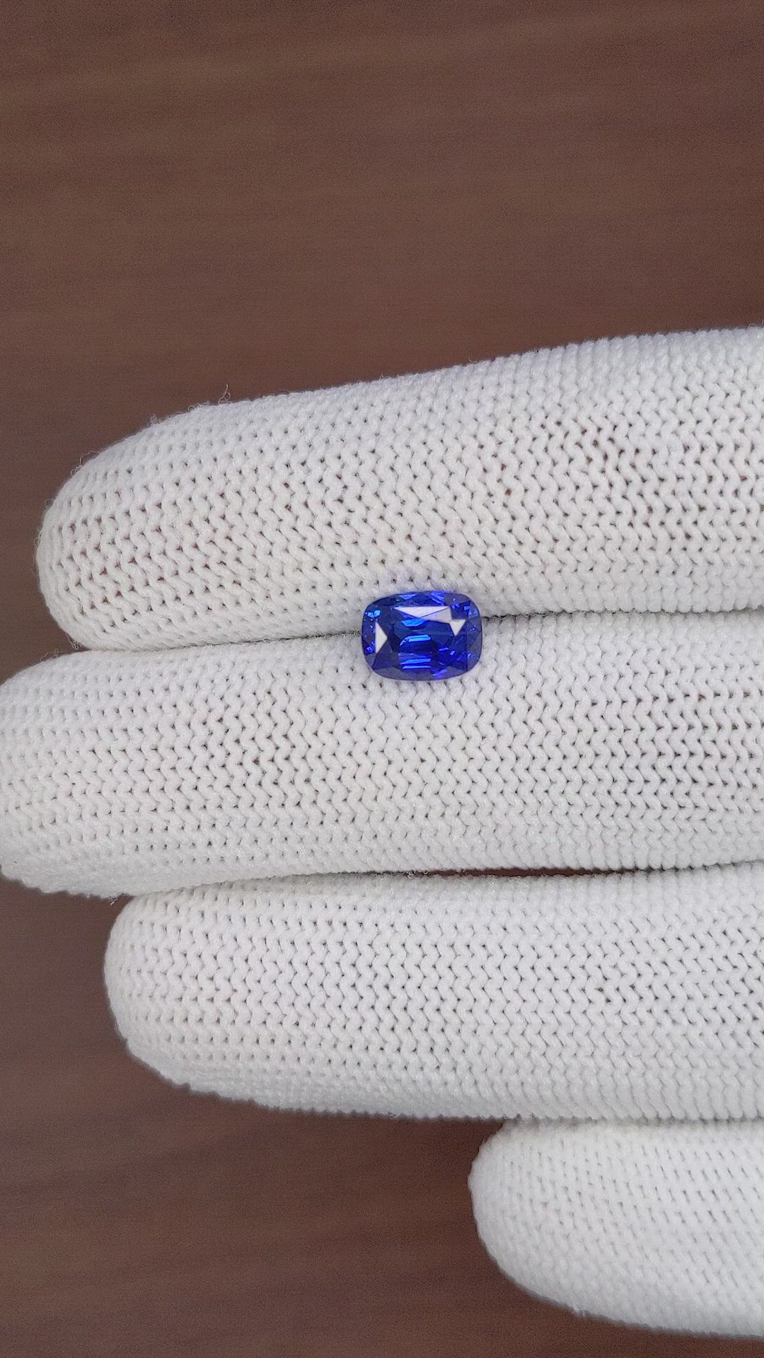 2.54 Ct. Blue Sapphire from Ceylon (Sri Lanka) Size Video