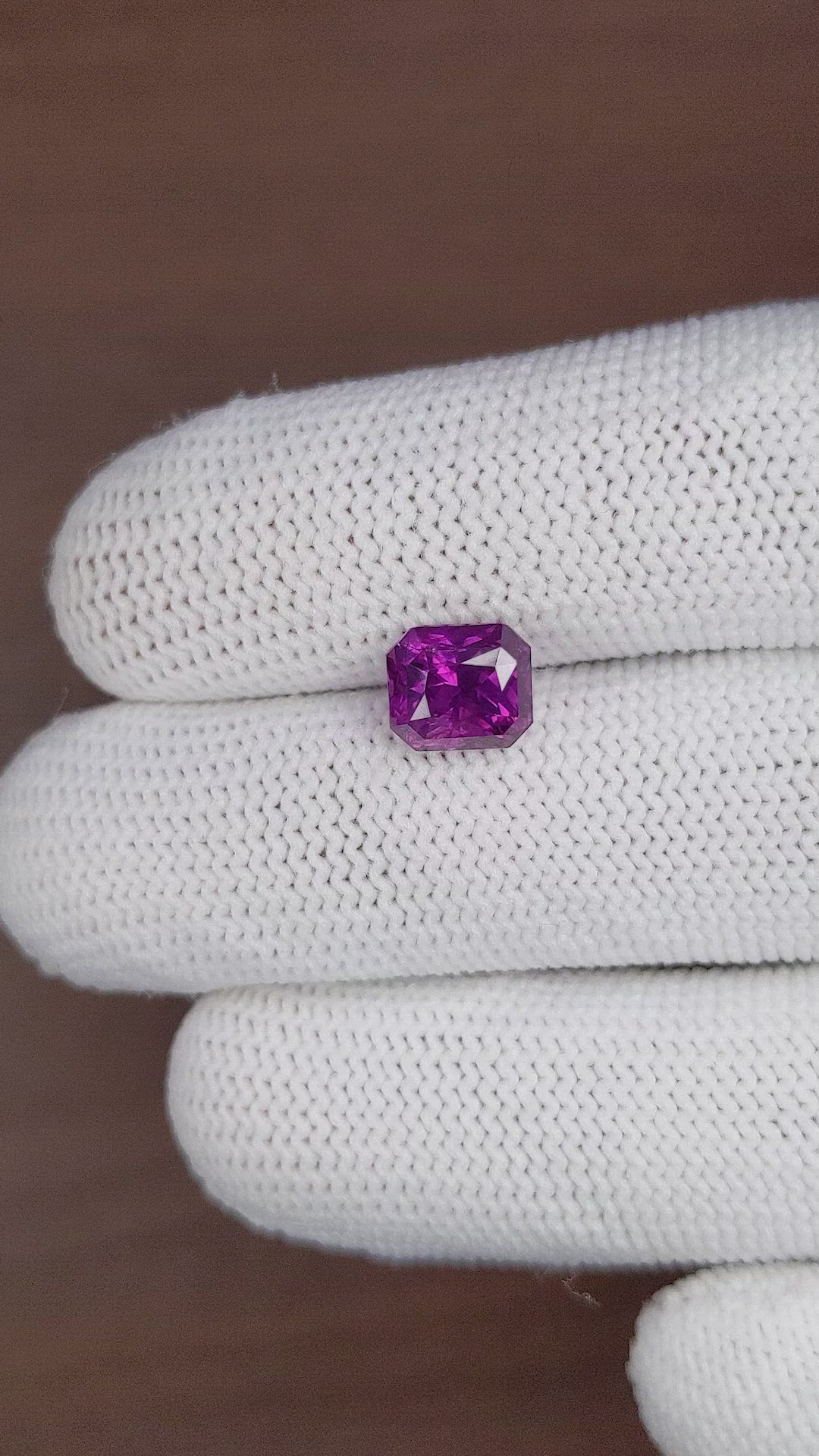 3.06 Ct. Pinkish Purple Sapphire from Ceylon (Sri Lanka) Size Video