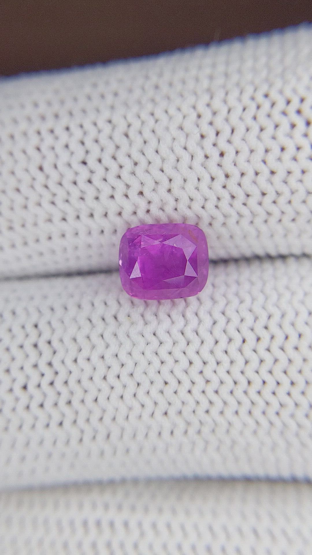 2.53 Ct. Pinkish Purple Sapphire from Ceylon (Sri Lanka) Size Video