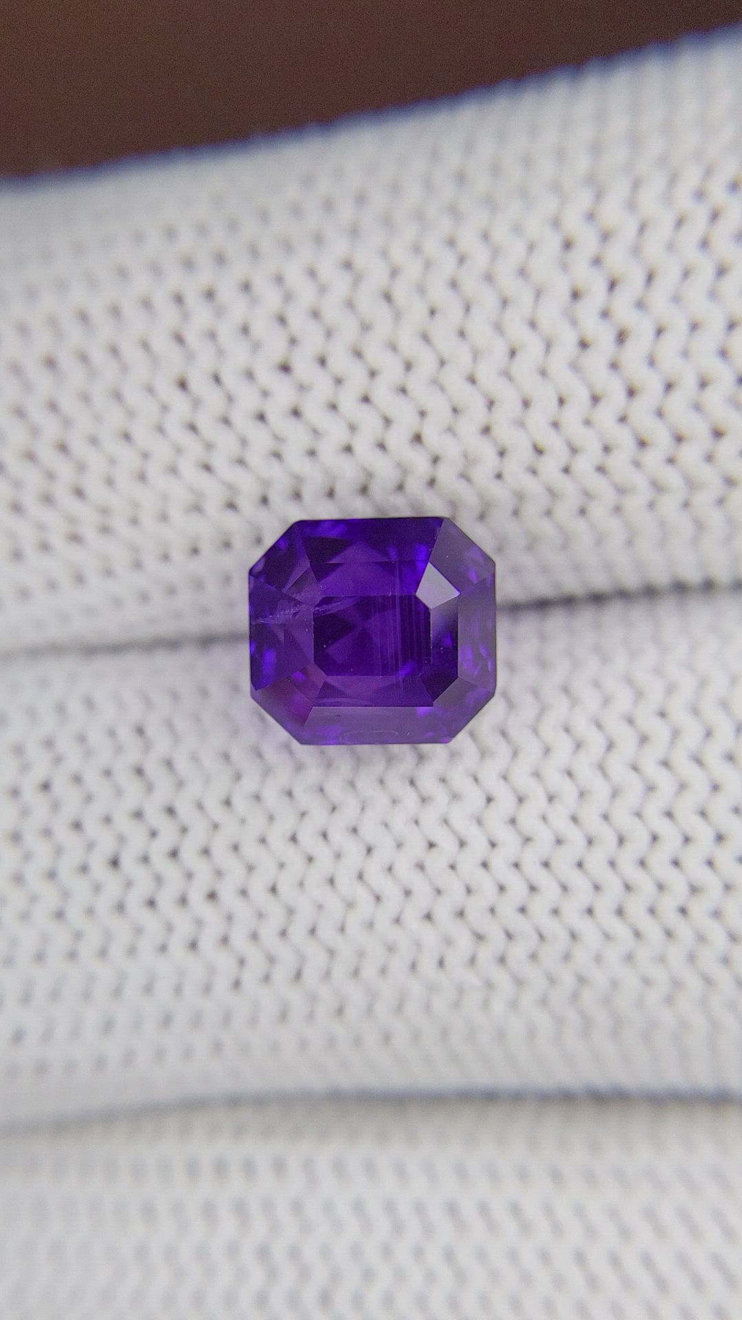 4.99 Ct. Color Change Sapphire from Ceylon (Sri Lanka) Size Video