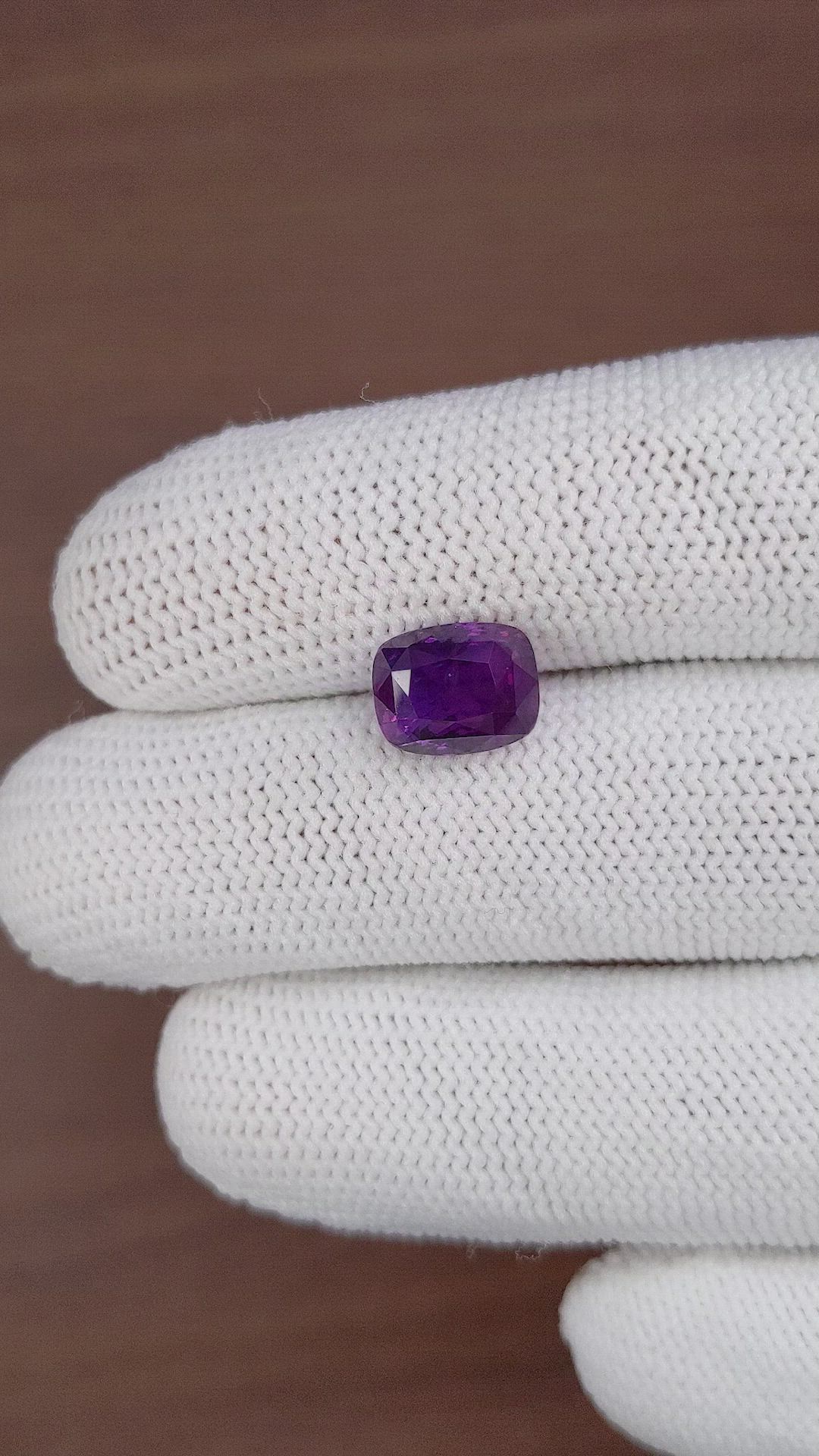 4.01 Ct. Purple Sapphire from Ceylon (Sri Lanka) Size Video