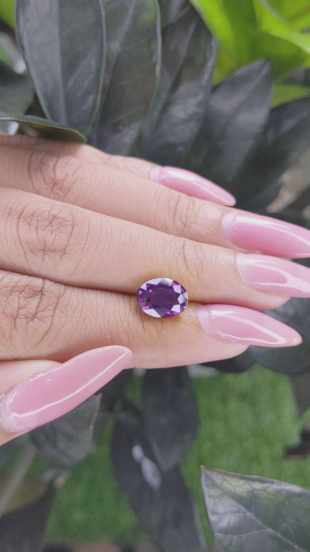 3.12 Ct. Pinkish Purple Sapphire from Ceylon (Sri Lanka) Size Video