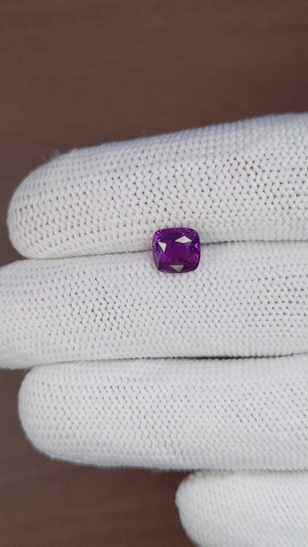 2.02 Ct. Pinkish Purple Sapphire from Ceylon (Sri Lanka) Size Video