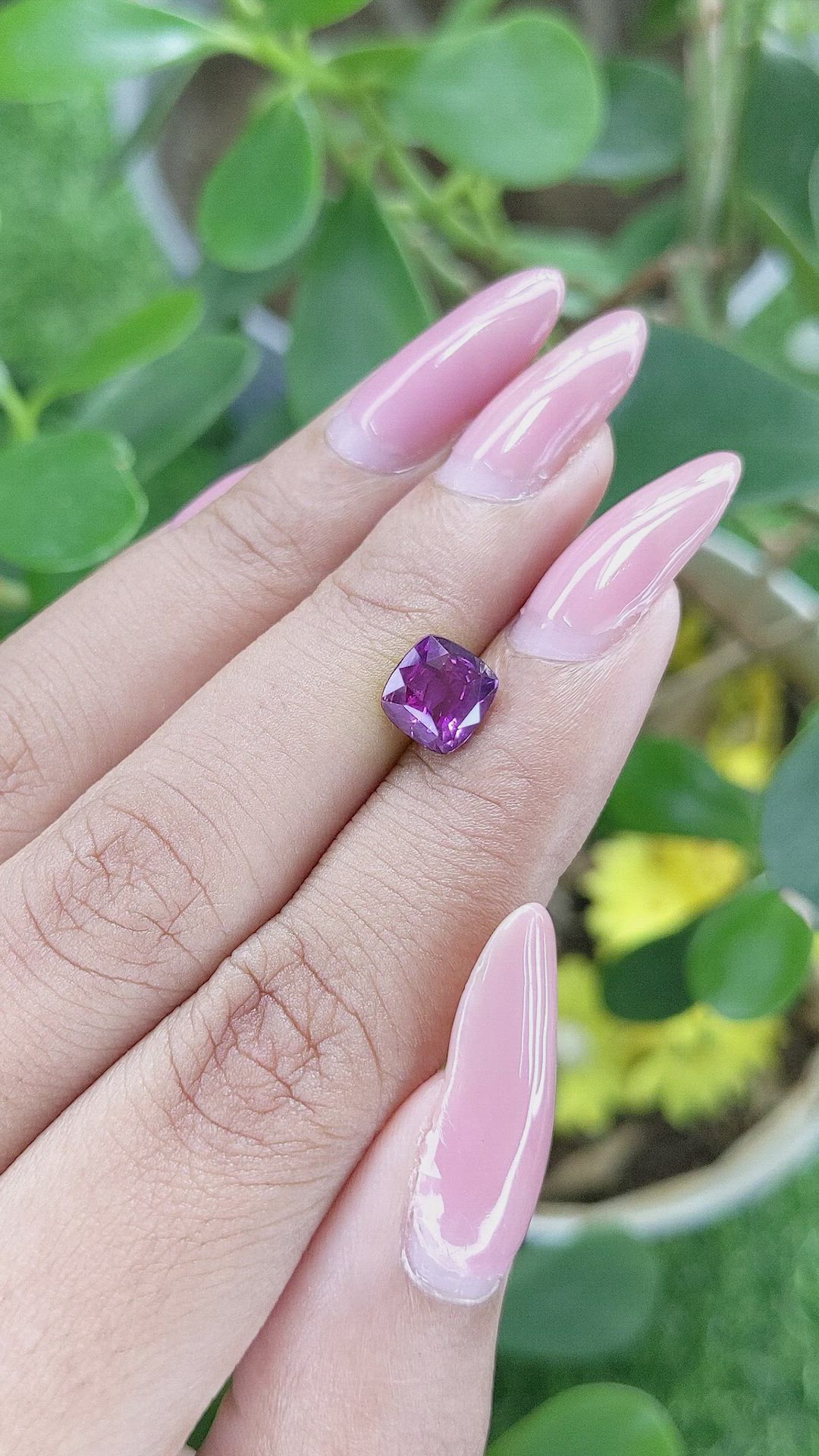 2.02 Ct. Pinkish Purple Sapphire from Ceylon (Sri Lanka) Size Video