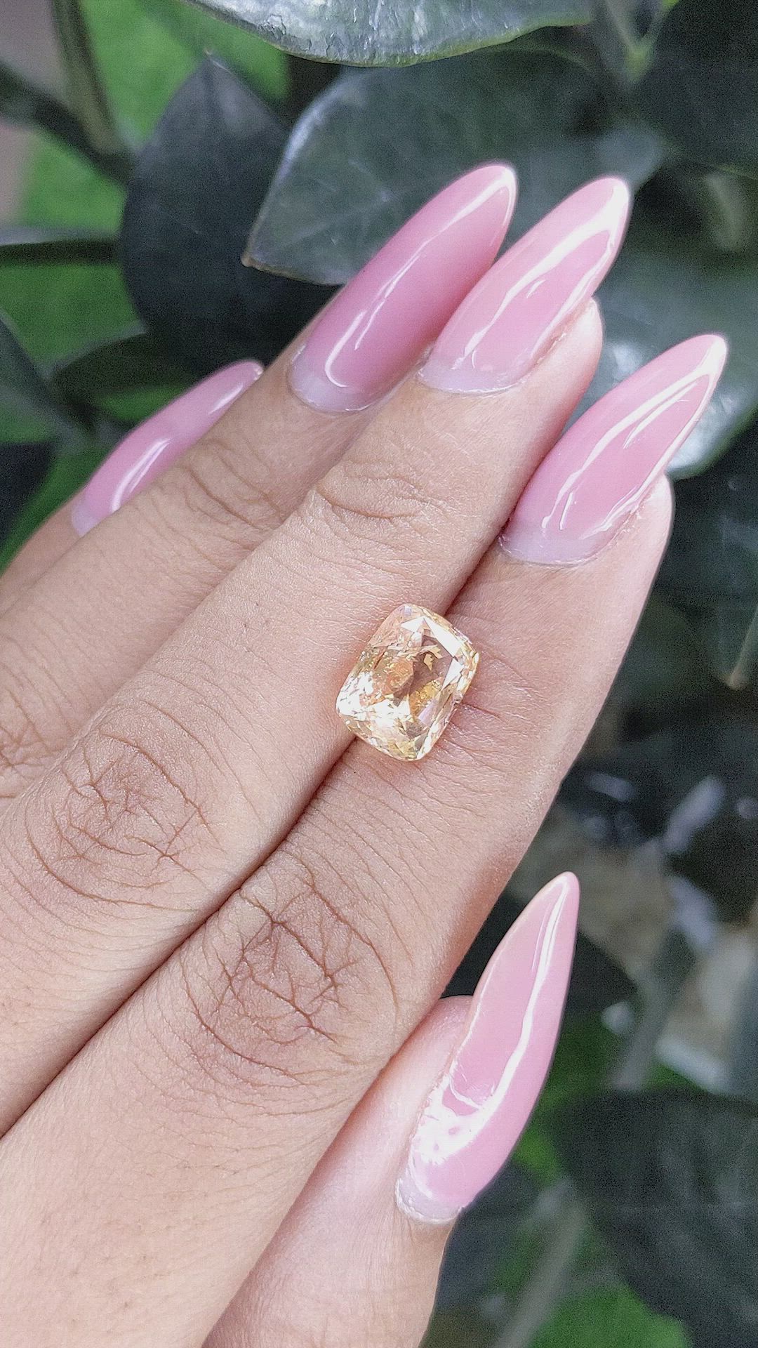 4.10 Ct. Peach Sapphire from Ceylon (Sri Lanka) Size Video