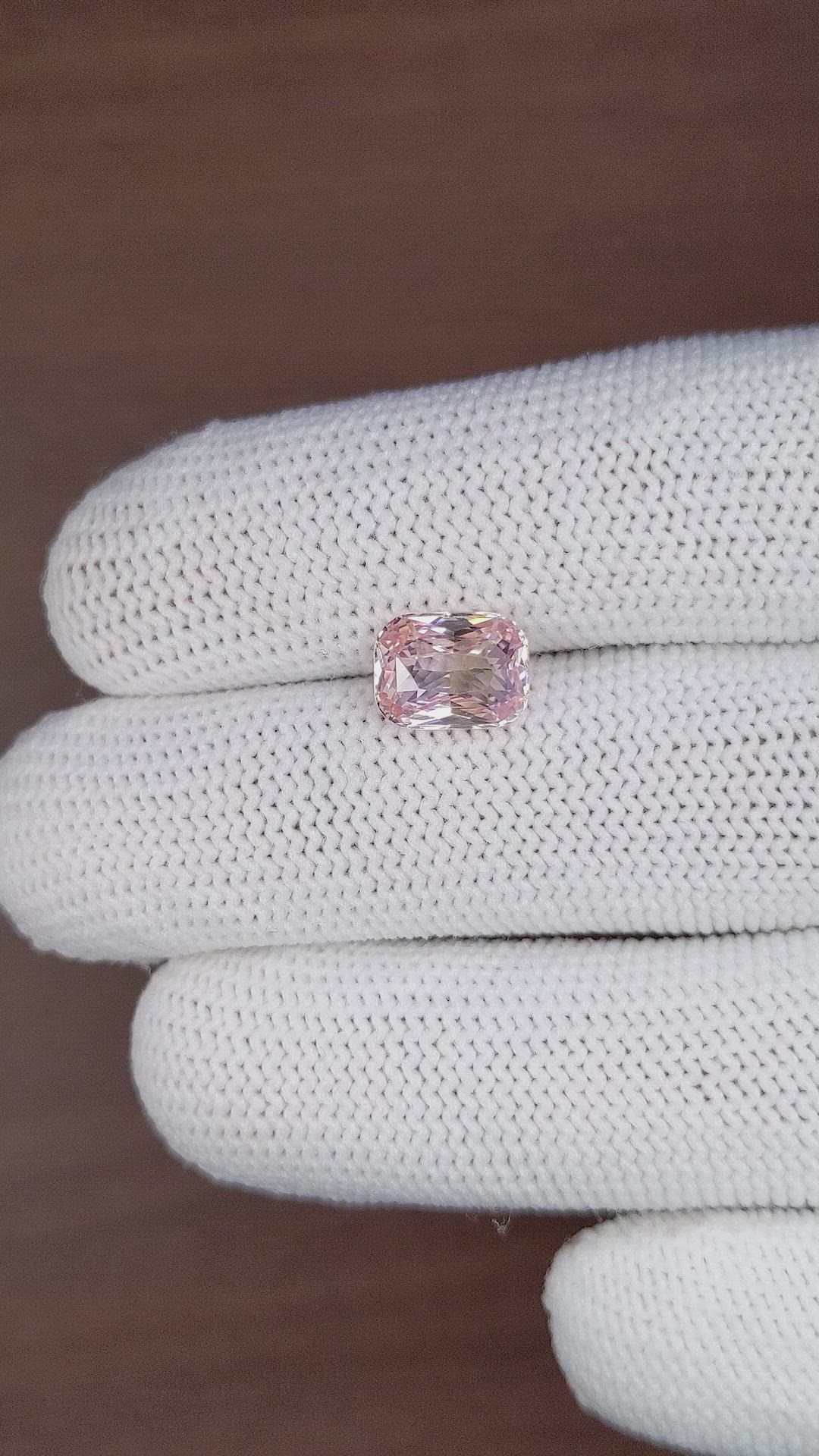 3.06 Ct. Peach Sapphire from Ceylon (Sri Lanka) Size Video
