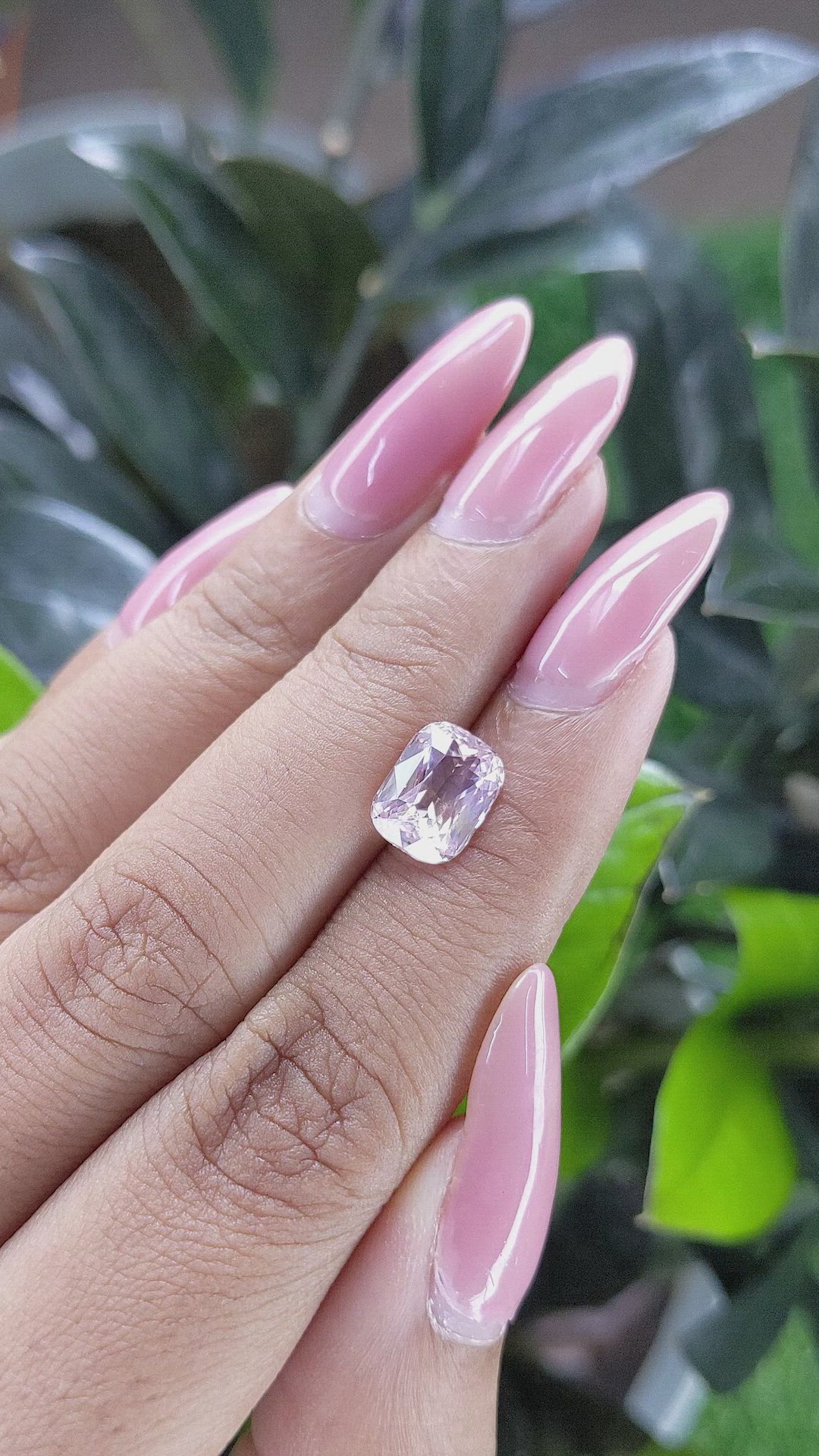 3.06 Ct. Peach Sapphire from Ceylon (Sri Lanka) Size Video