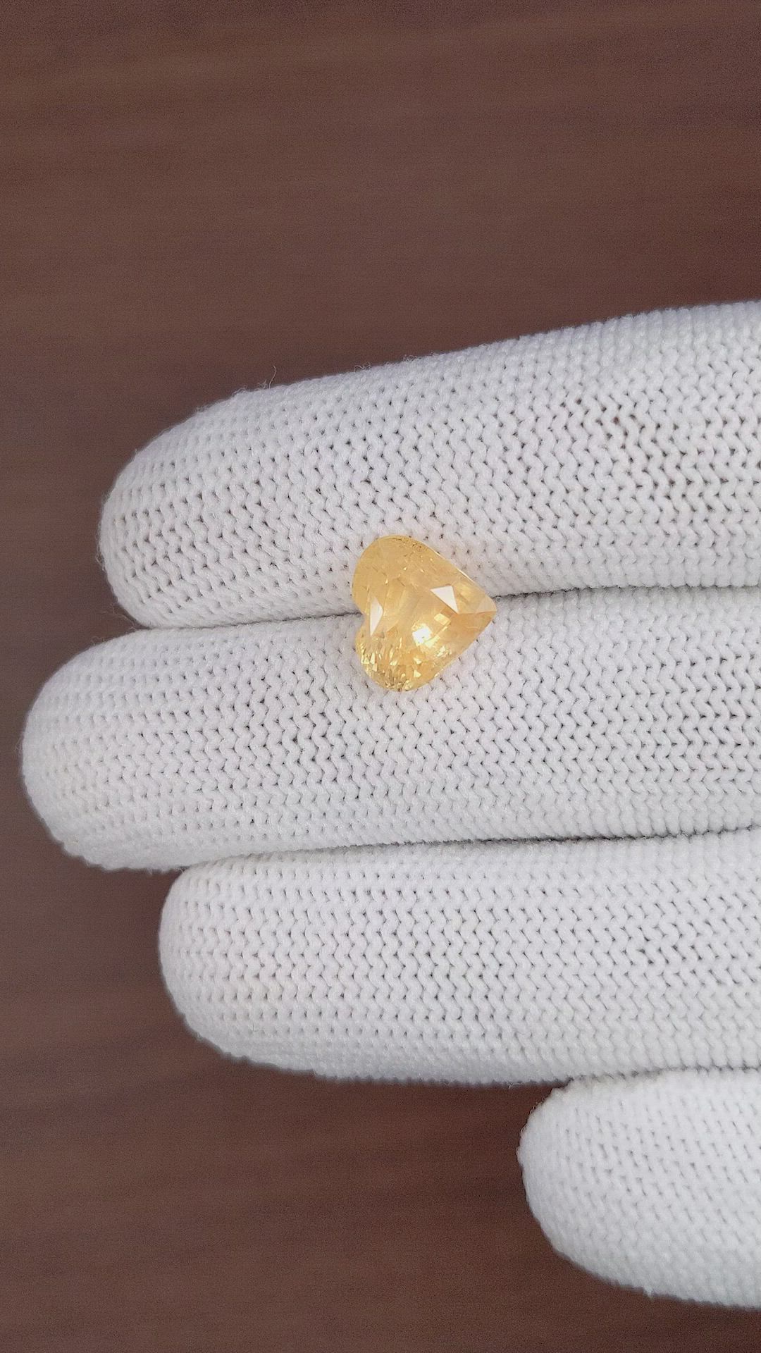 5.51 Ct. Peach Sapphire from Ceylon (Sri Lanka) Size Video