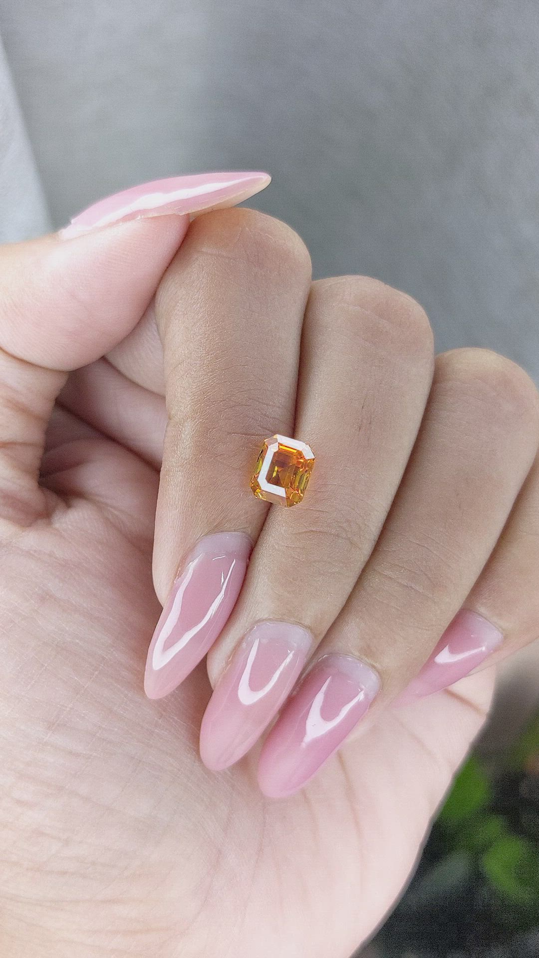 2.51 Ct. Yellowish Orange Sapphire from Ceylon (Sri Lanka) Size Video