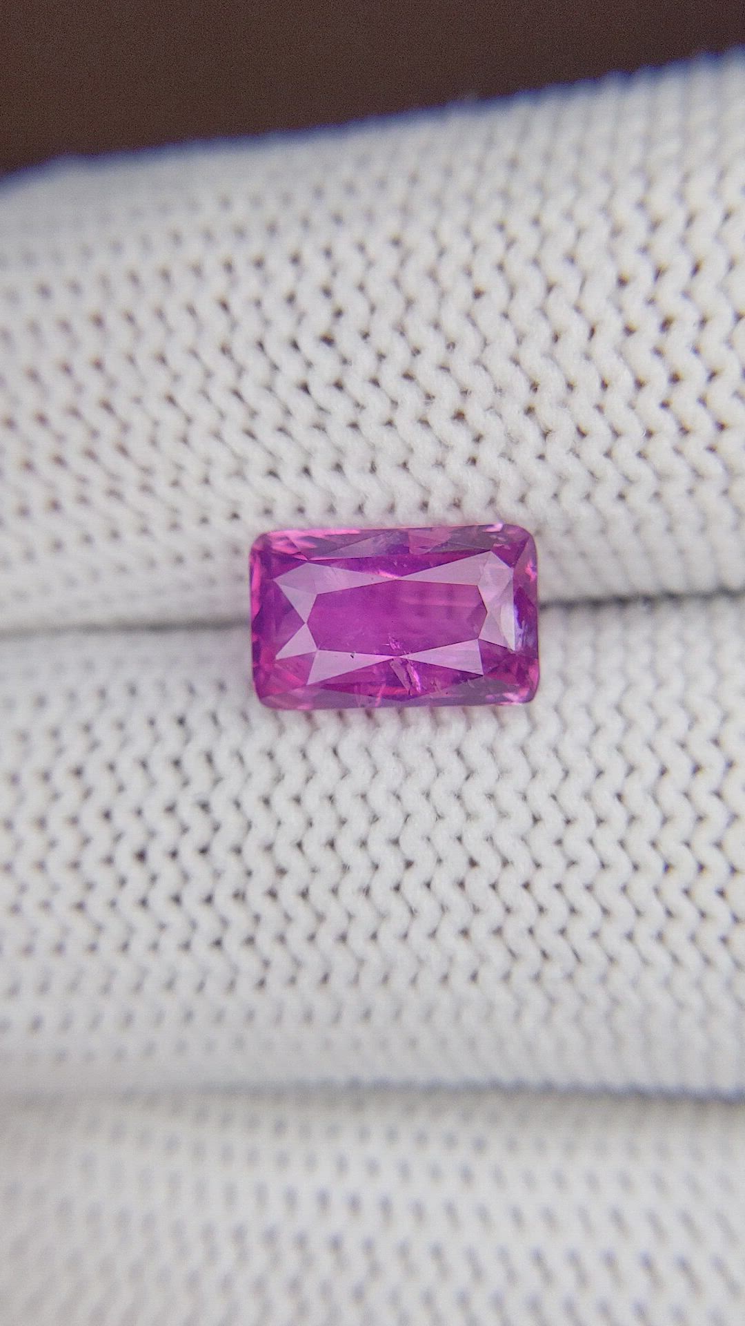 3.08 Ct. Pinkish Purple Sapphire from Ceylon (Sri Lanka) Size Video