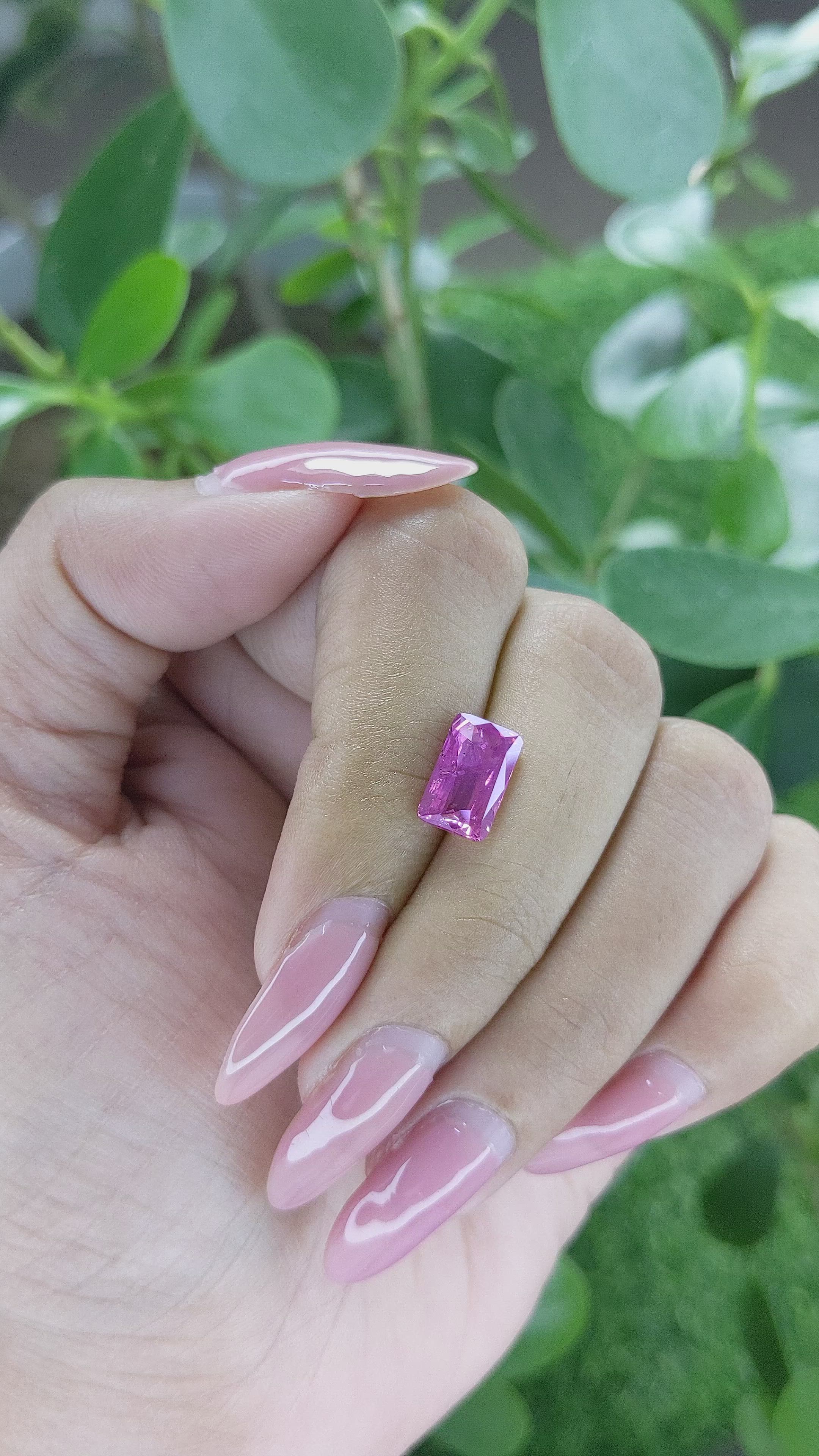 3.08 Ct. Pinkish Purple Sapphire from Ceylon (Sri Lanka) Size Video