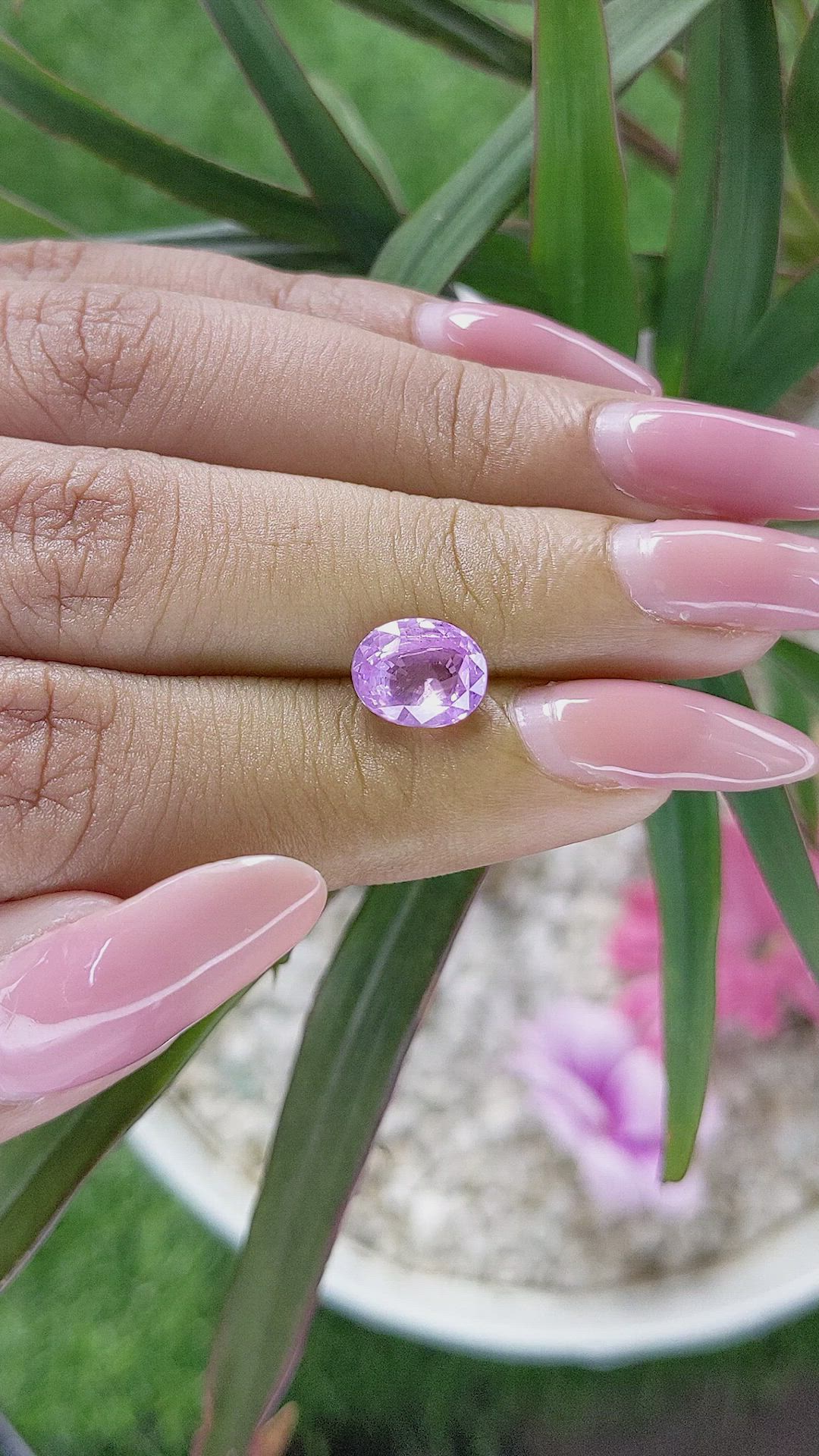 2.55 Ct. Pinkish Purple Sapphire from Ceylon (Sri Lanka) Size Video