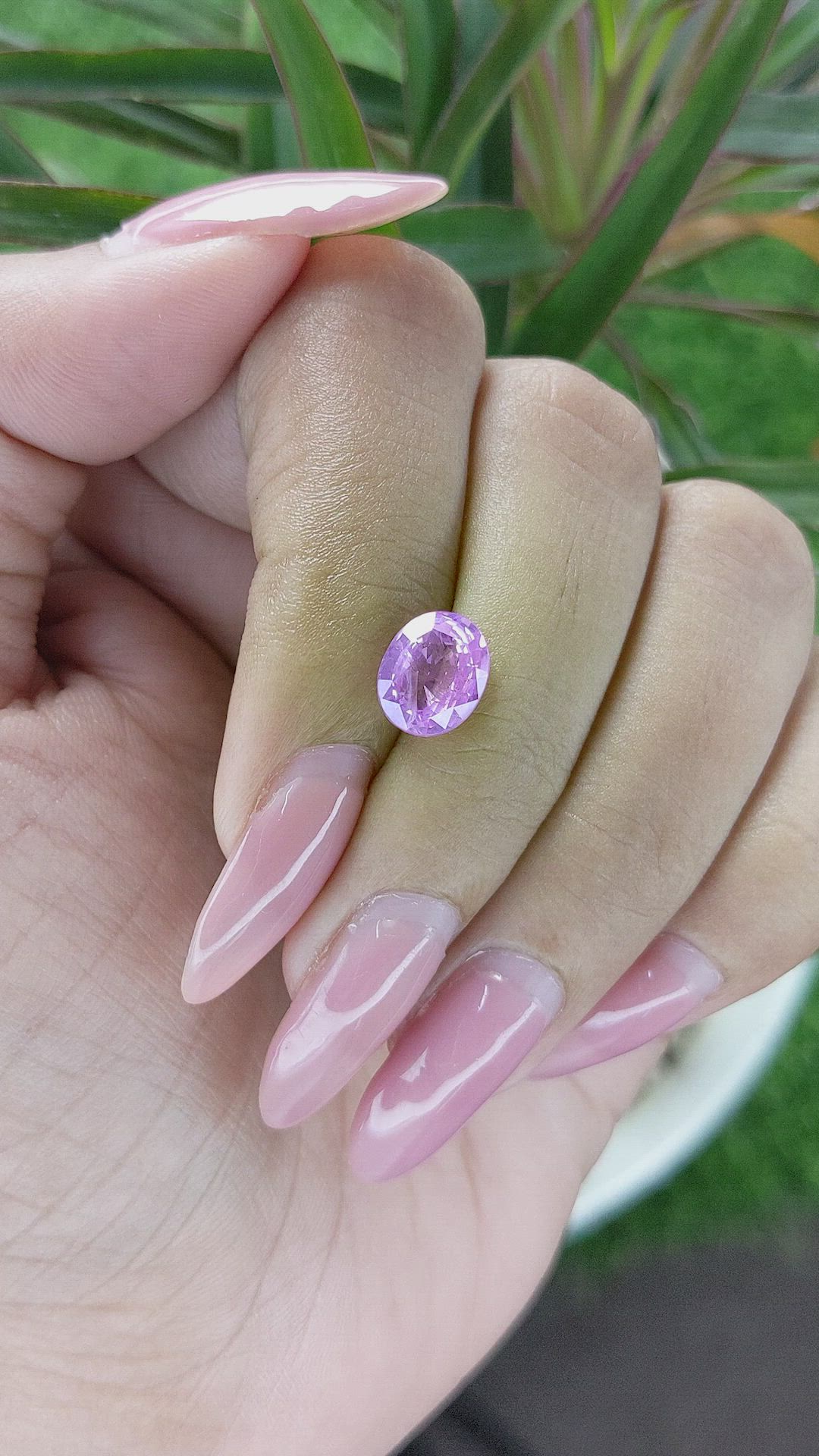 2.55 Ct. Pinkish Purple Sapphire from Ceylon (Sri Lanka) Size Video