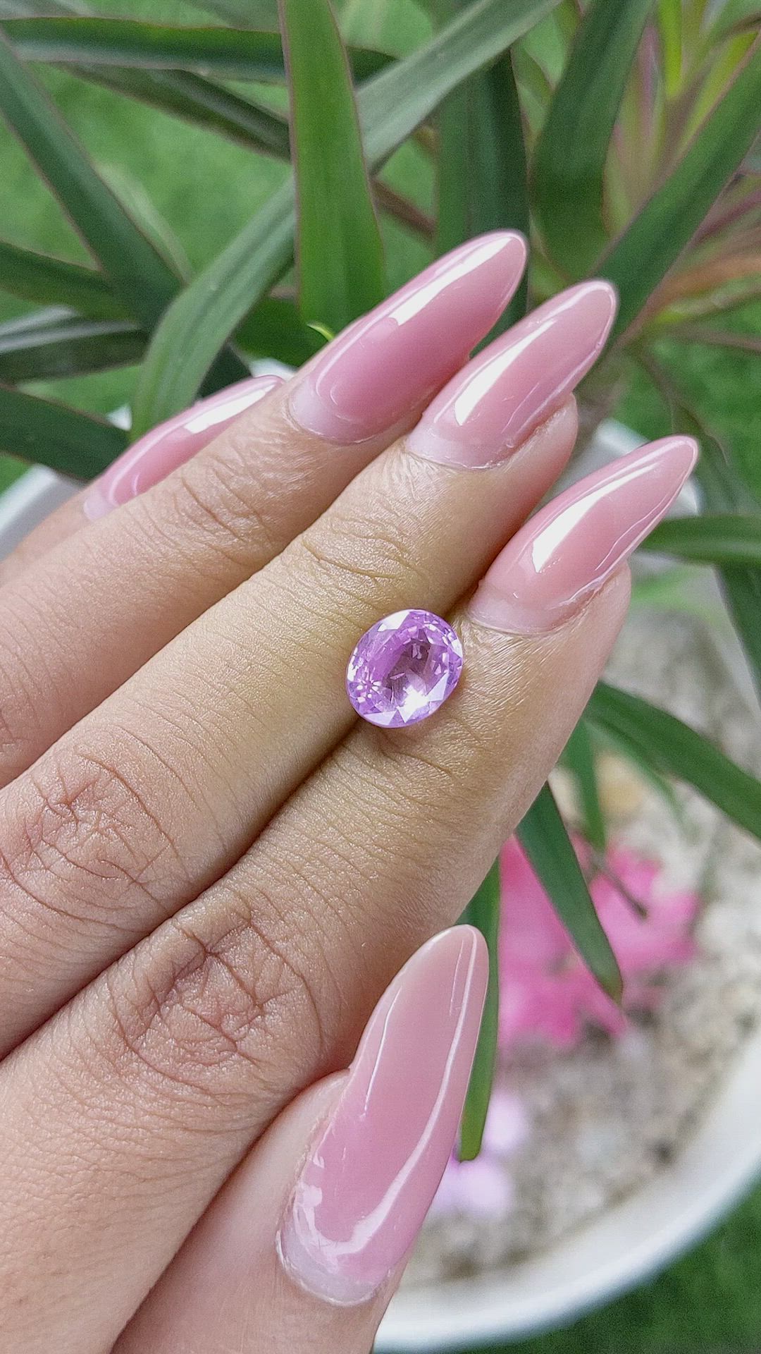 2.55 Ct. Pinkish Purple Sapphire from Ceylon (Sri Lanka) Size Video