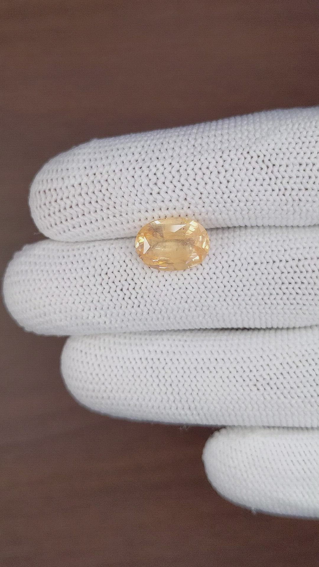 5.07 Ct. Peach Sapphire from Ceylon (Sri Lanka) Size Video