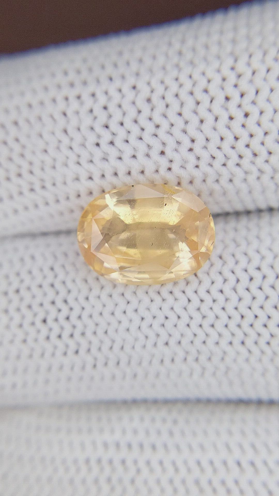 5.07 Ct. Peach Sapphire from Ceylon (Sri Lanka) Size Video