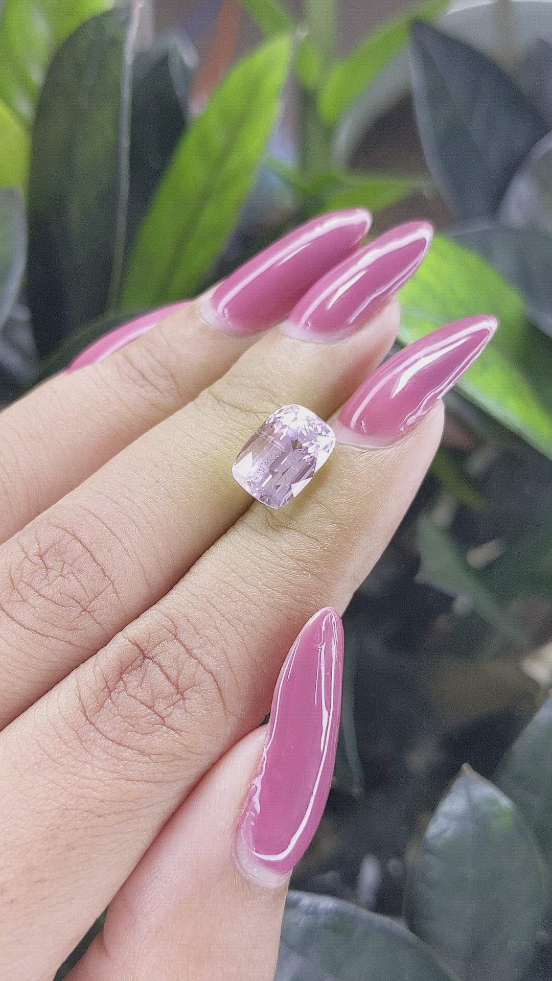 5.15 Ct. Pink Sapphire from Ceylon (Sri Lanka) Size Video
