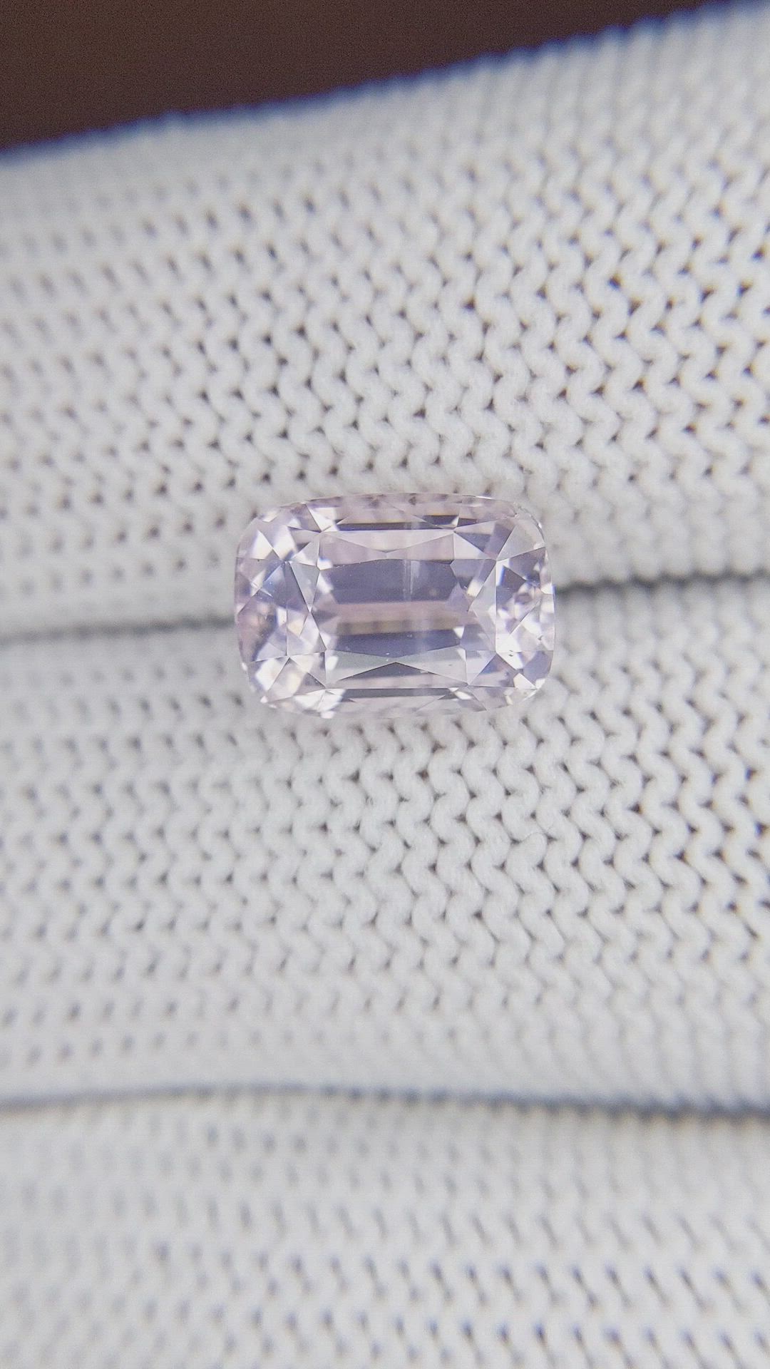 5.15 Ct. Pink Sapphire from Ceylon (Sri Lanka) Size Video