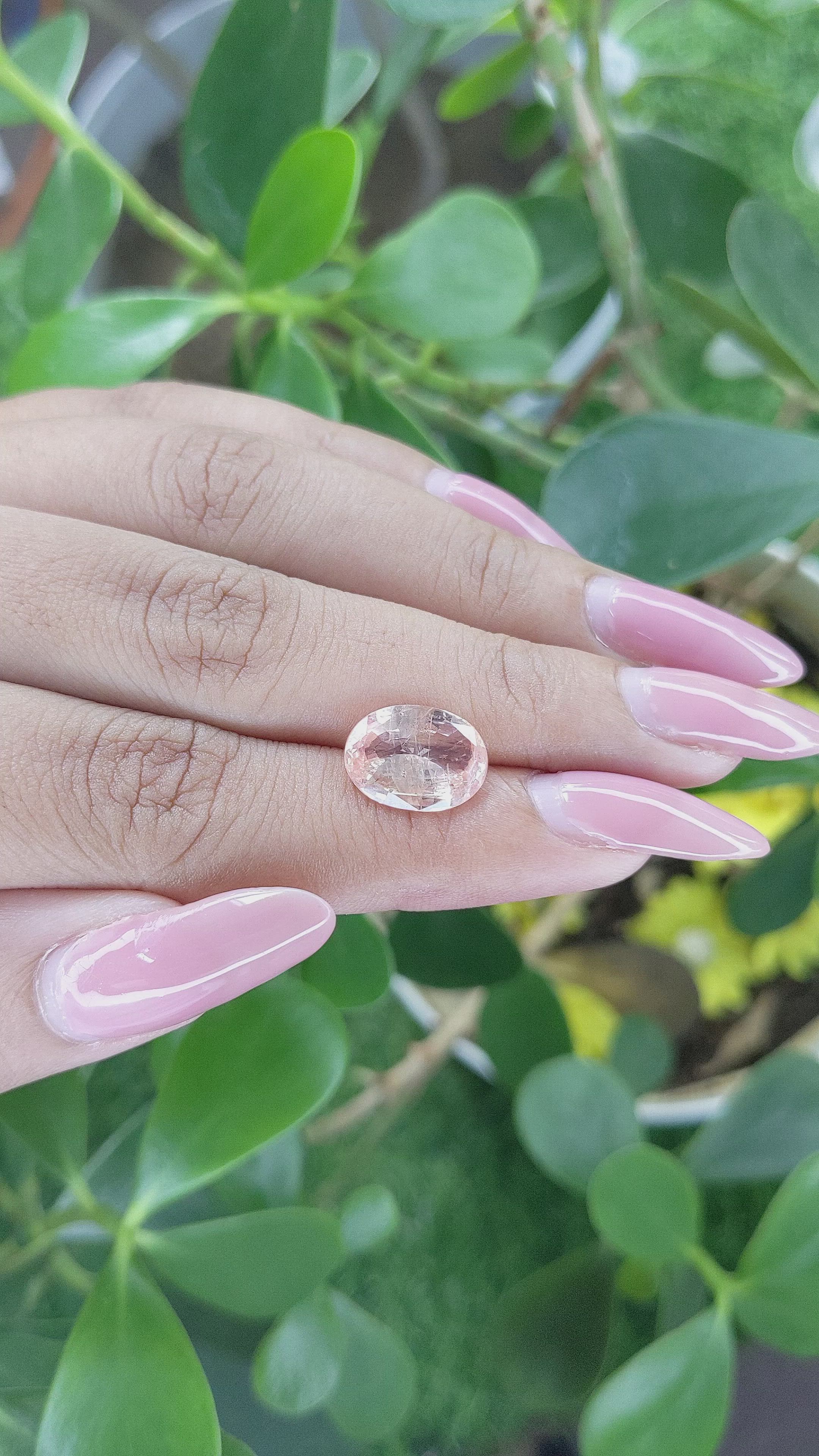 4.52 Ct. Peach Sapphire from Ceylon (Sri Lanka) Size Video