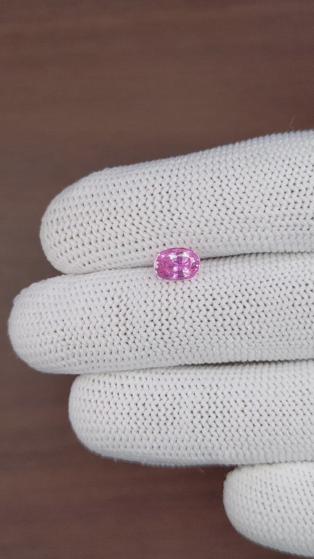 1.24 Ct. Pink Sapphire from Ceylon (Sri Lanka) Size Video