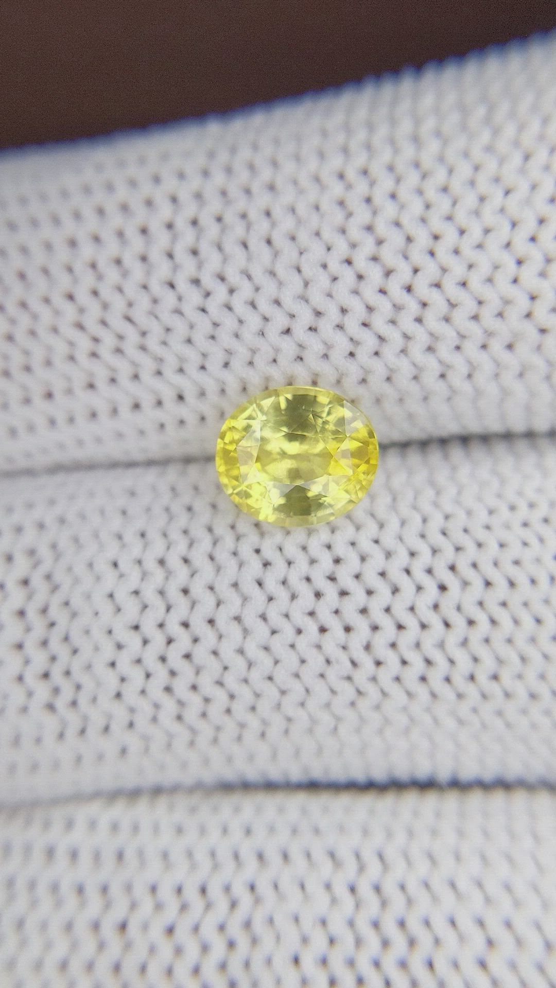 1.87 Ct. Yellow Sapphire from Ceylon (Sri Lanka) Size Video