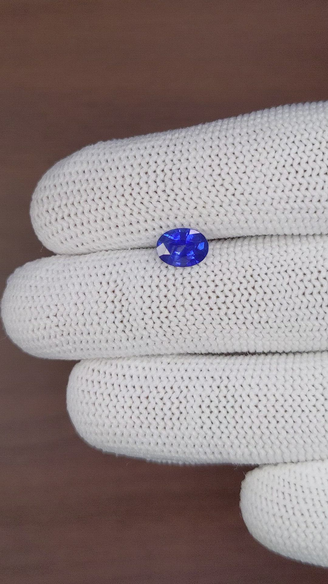 1.79 Ct. Blue Sapphire from Ceylon (Sri Lanka) Size Video