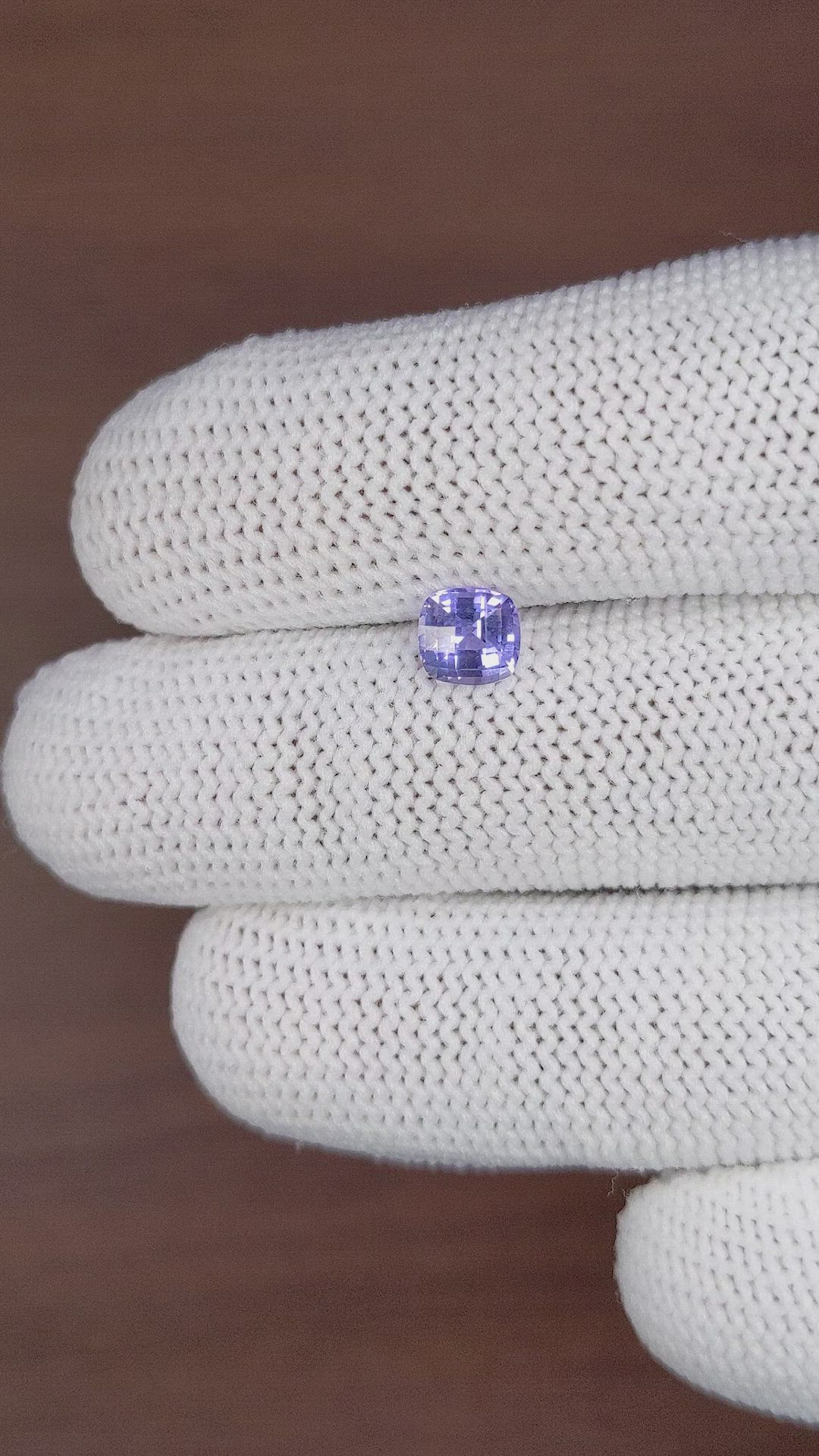 1.00 Ct. Violet Sapphire from Ceylon (Sri Lanka) Size Video