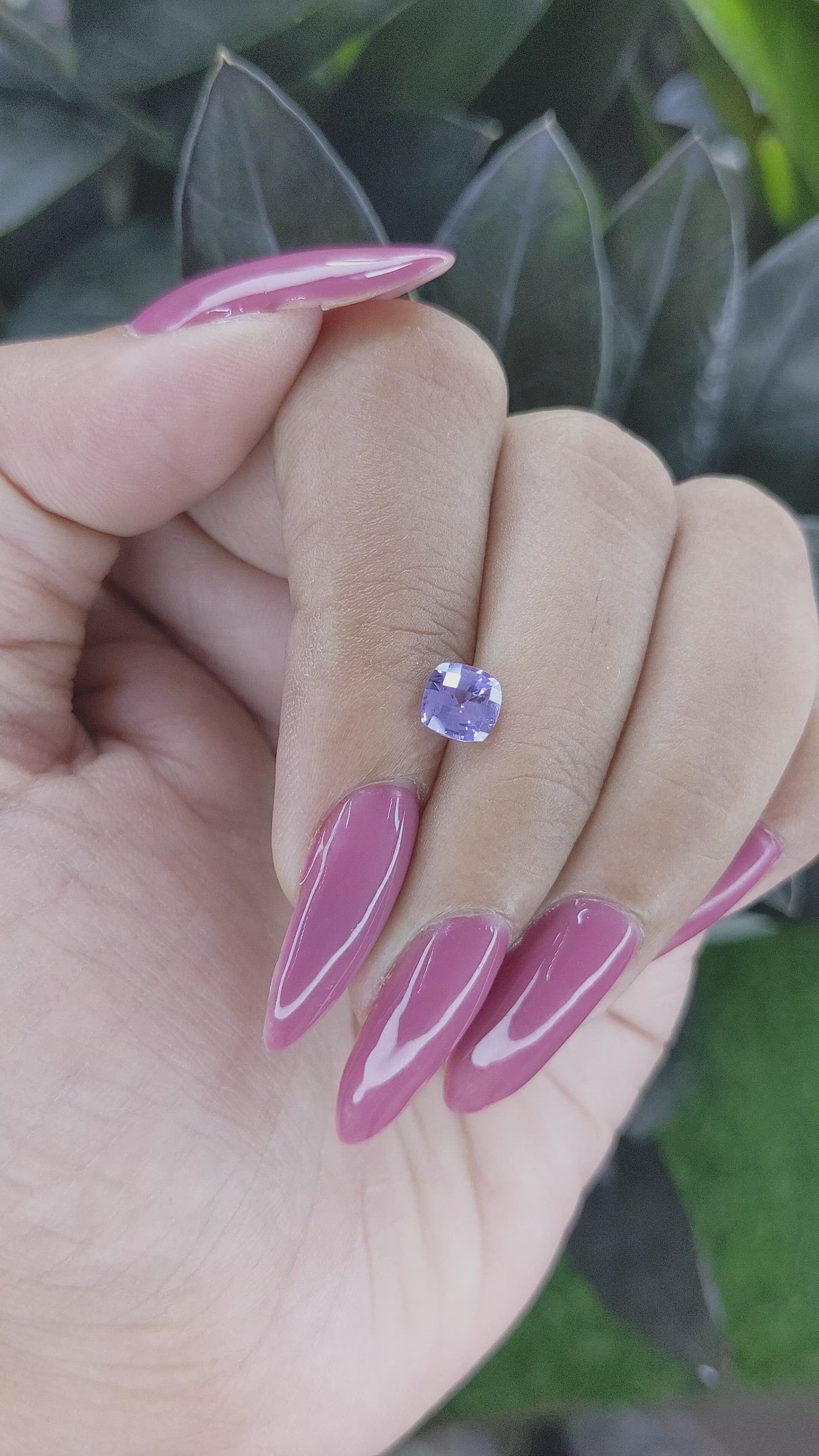 1.00 Ct. Violet Sapphire from Ceylon (Sri Lanka) Size Video