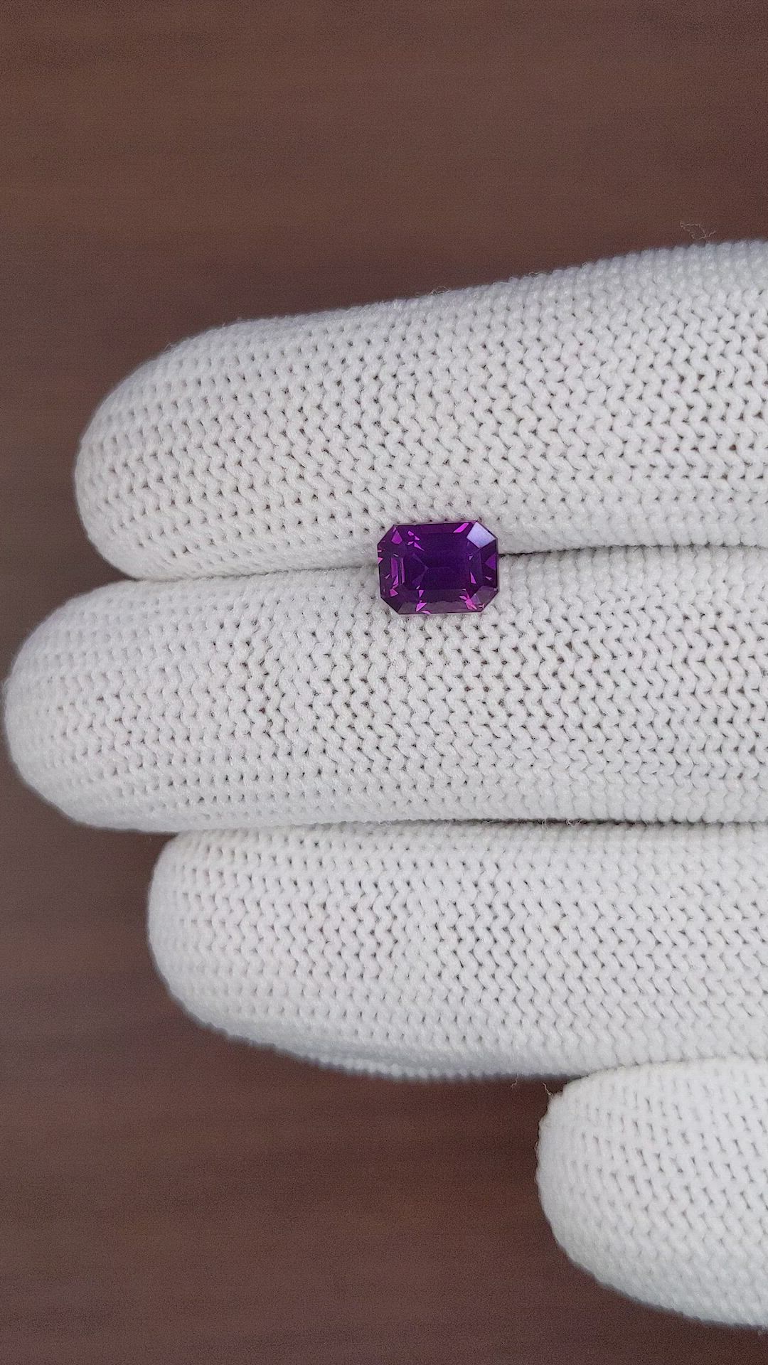 2.06 Ct. Purple Sapphire from Ceylon (Sri Lanka) Size Video