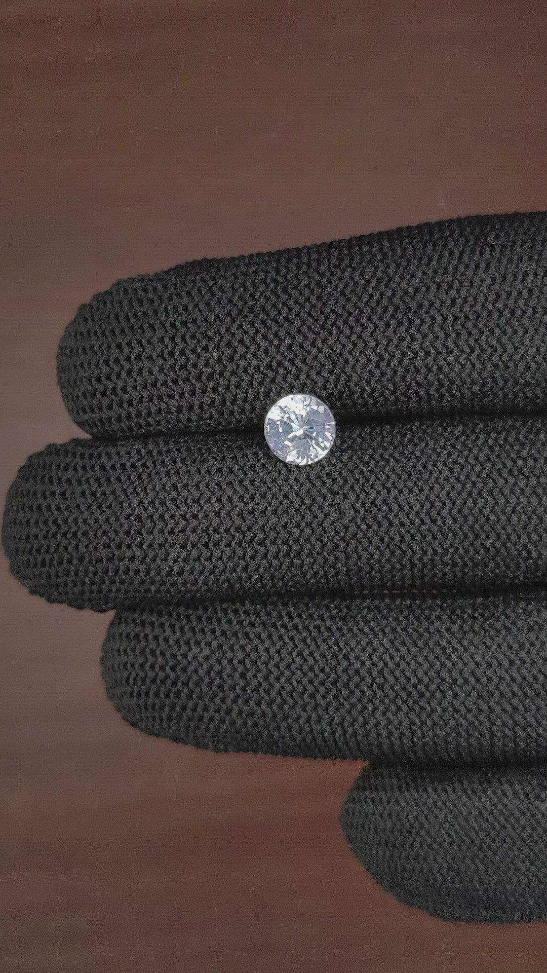 1.64 Ct. White Sapphire from Ceylon (Sri Lanka) Size Video