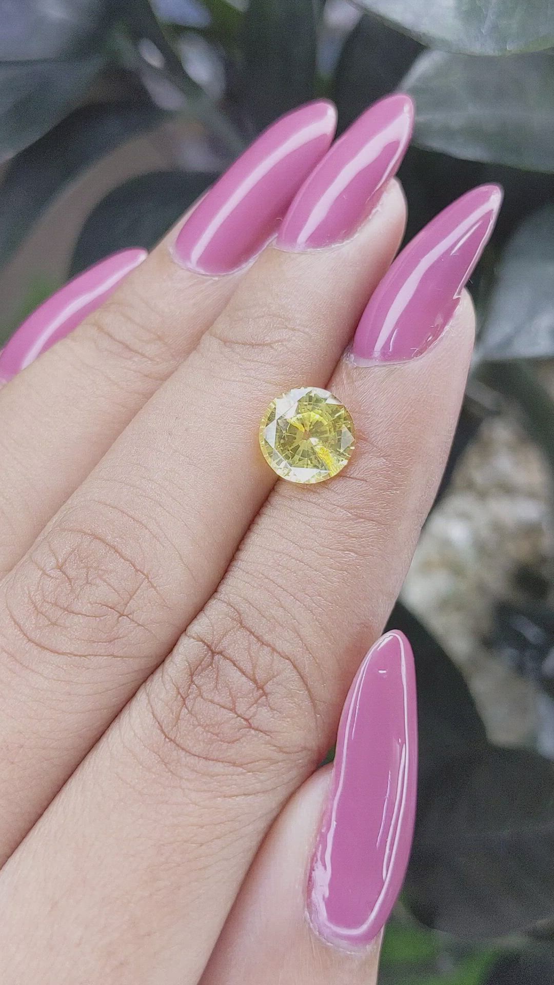 2.83 Ct. Yellow Sapphire from Ceylon (Sri Lanka) Size Video