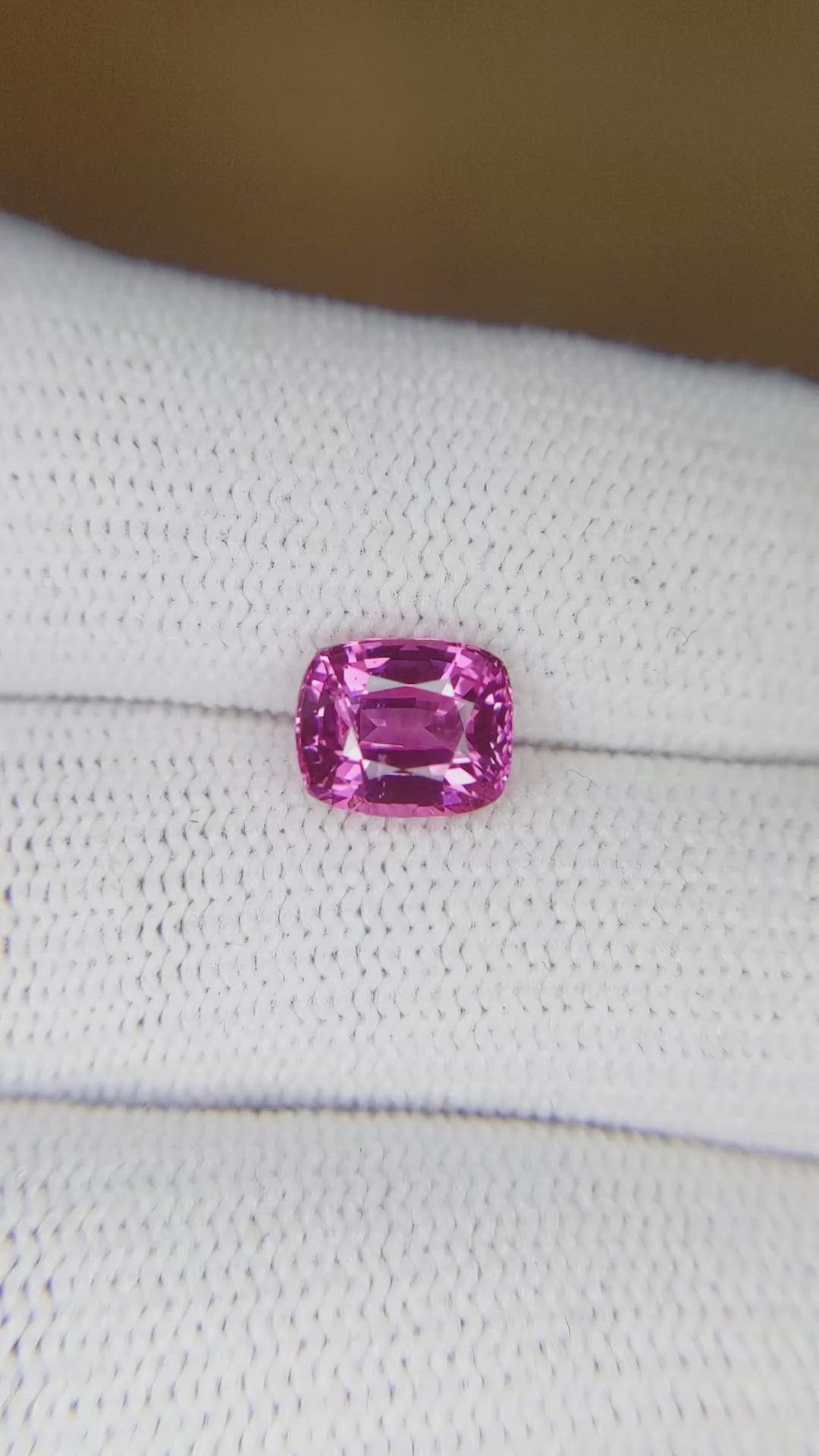 2.14 Ct. Purplish Pink Sapphire from Ceylon (Sri Lanka) Size Video
