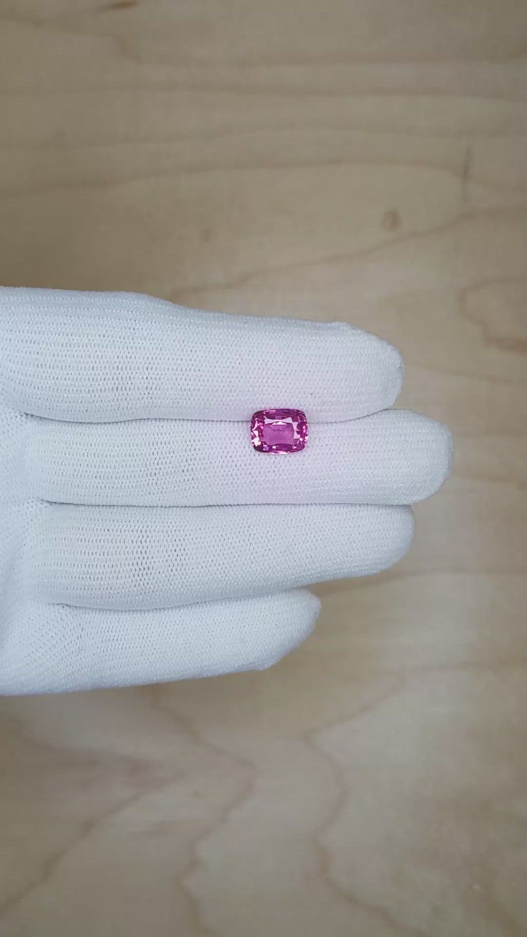 2.65 Ct. Purplish Pink Sapphire from Ceylon (Sri Lanka) Size Video
