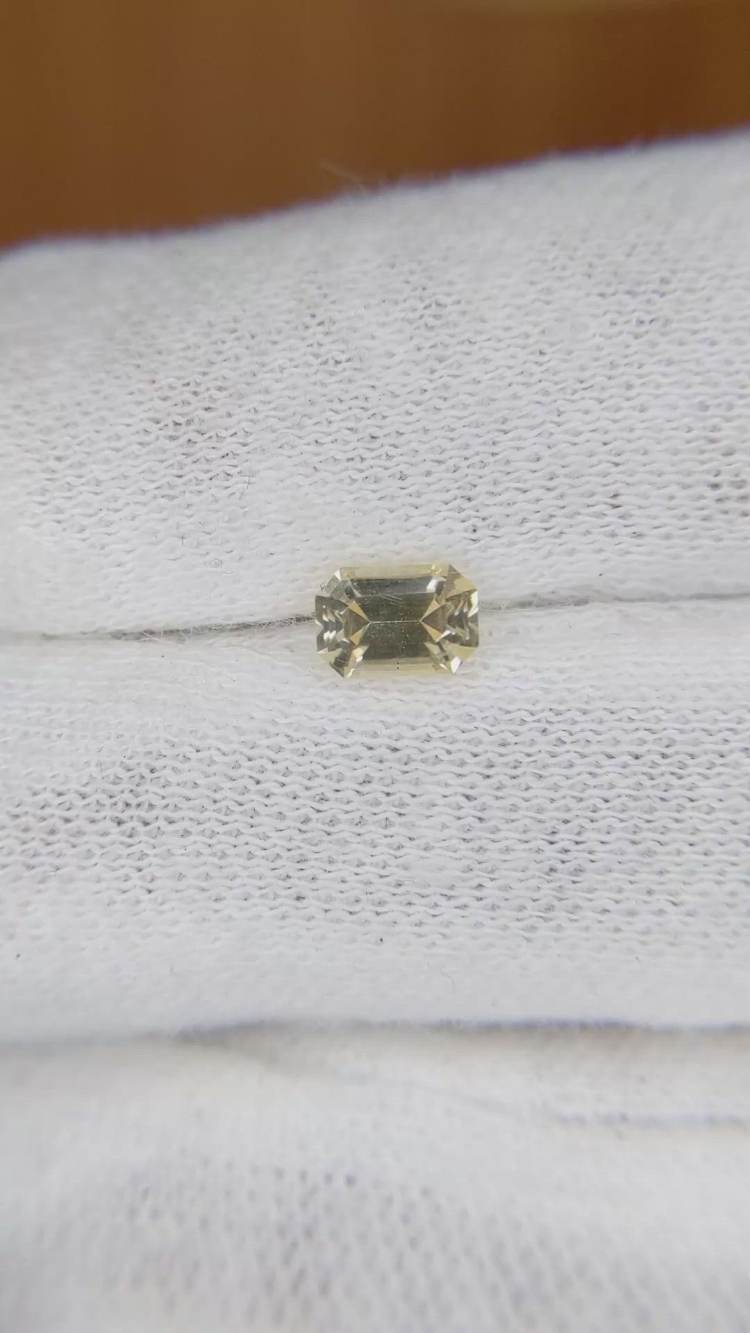 0.71 Ct. Yellow Sapphire from Ceylon (Sri Lanka) Size Video