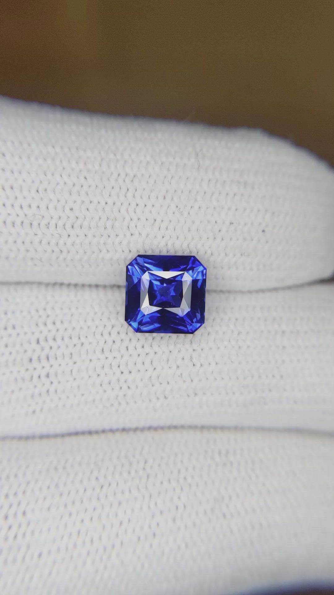 2.50 Ct. Blue Sapphire from Ceylon (Sri Lanka) Size Video