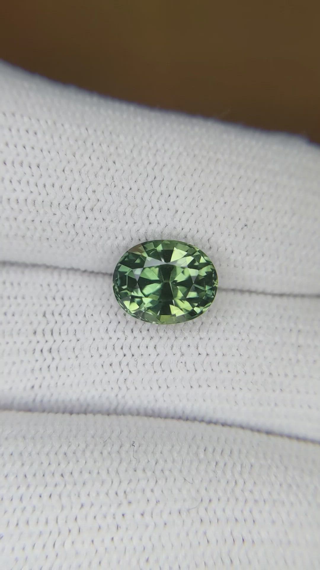 3.06 Ct. Green Sapphire from Ceylon (Sri Lanka) Size Video
