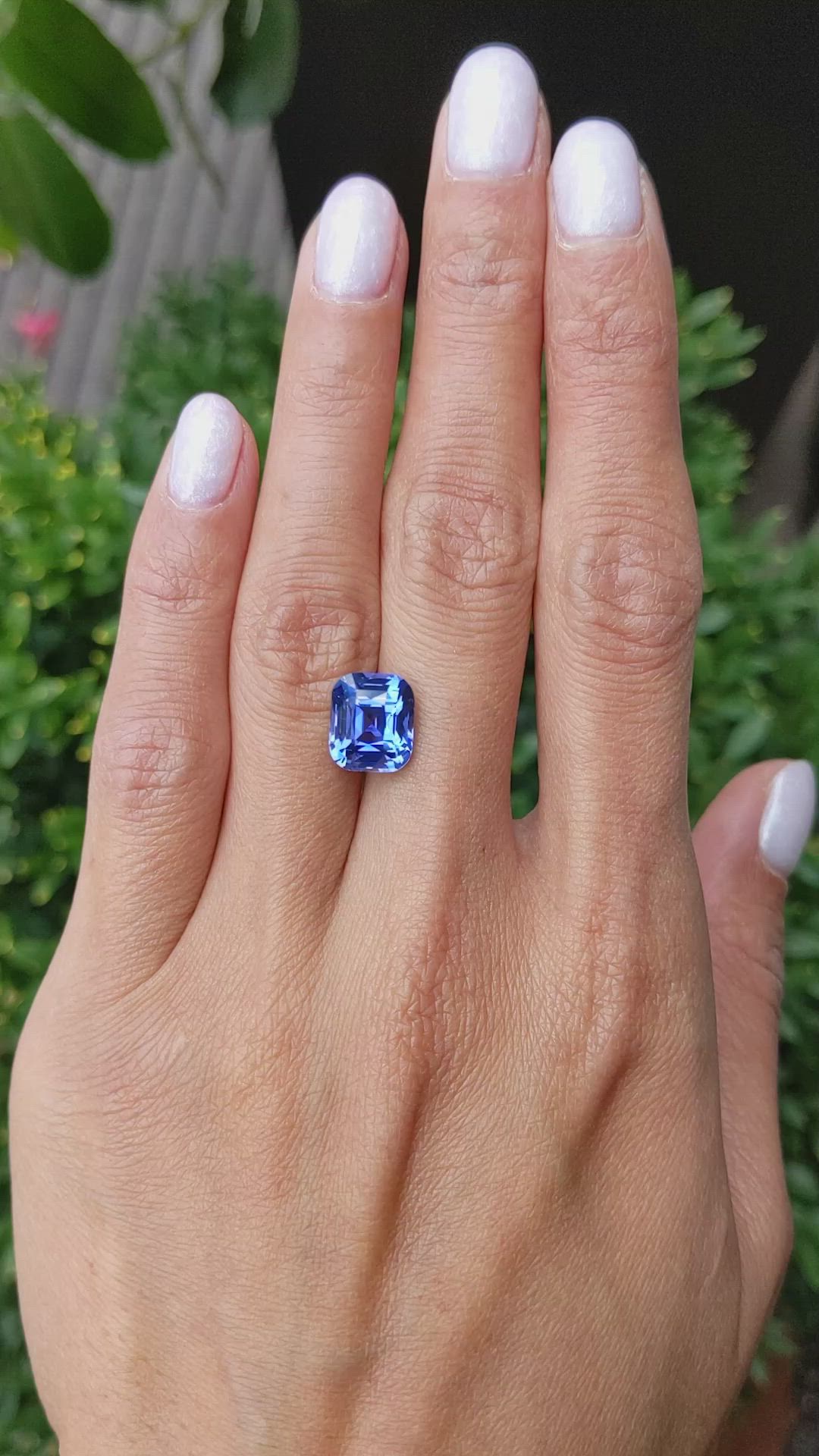 5.26 Ct. Blue Sapphire from Ceylon (Sri Lanka) Size Video