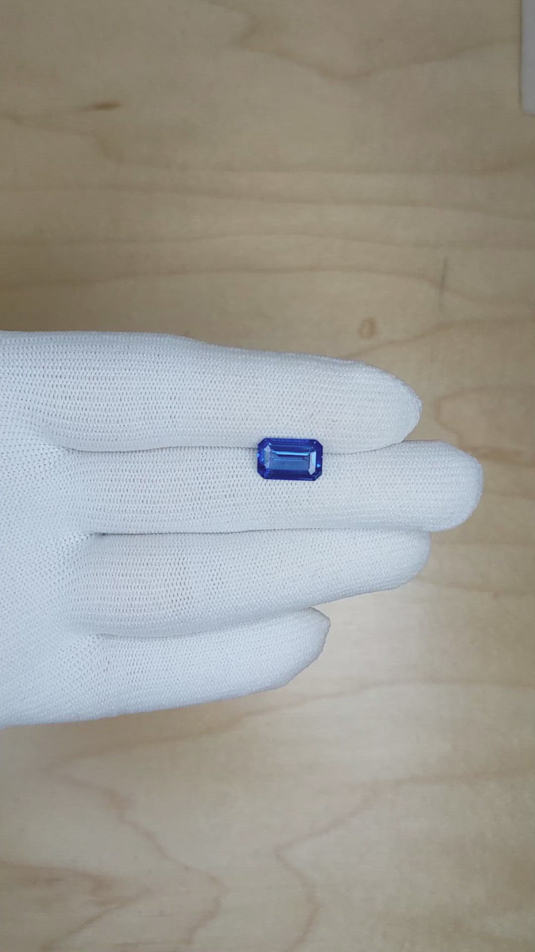 3.04 Ct. Blue Sapphire from Ceylon (Sri Lanka) Size Video