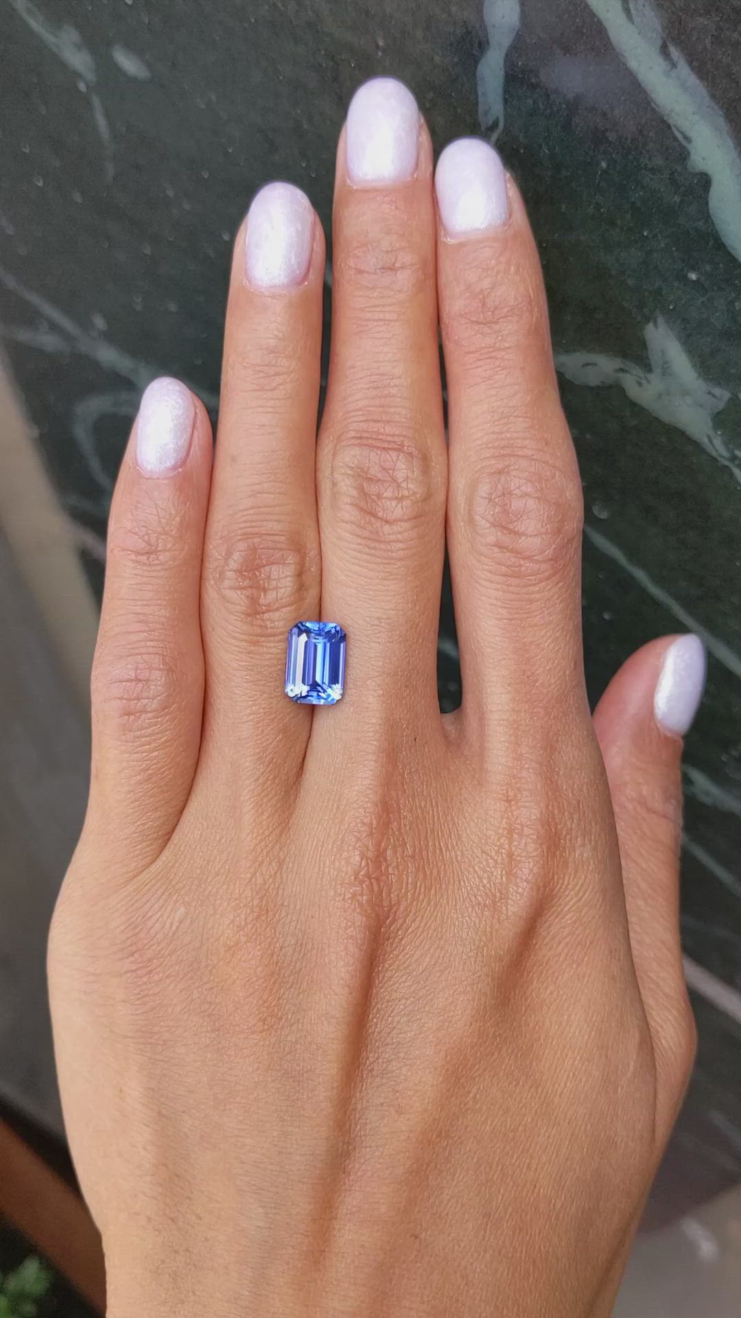 4.00 Ct. Blue Sapphire from Ceylon (Sri Lanka) Size Video