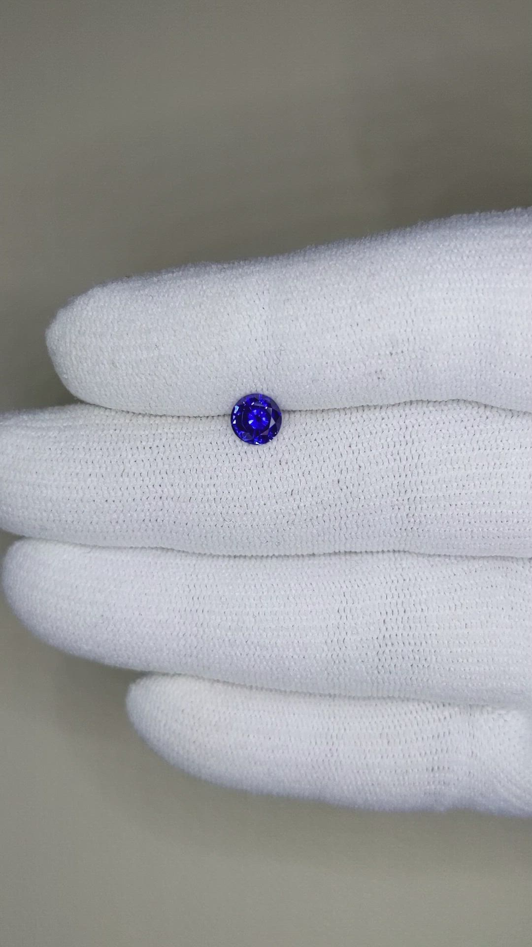 0.65 Ct. Blue Sapphire from Ceylon (Sri Lanka) Size Video