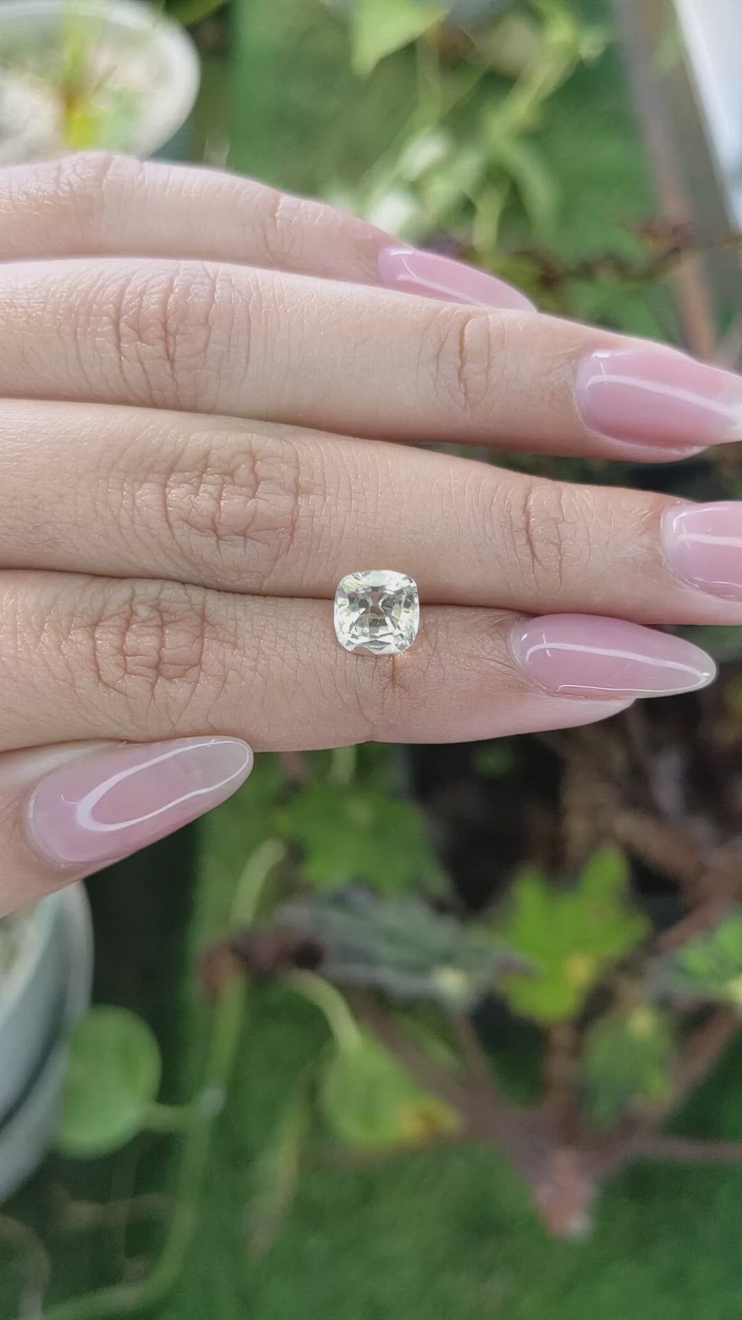 2.46 Ct. Yellow Sapphire from Ceylon (Sri Lanka) Size Video