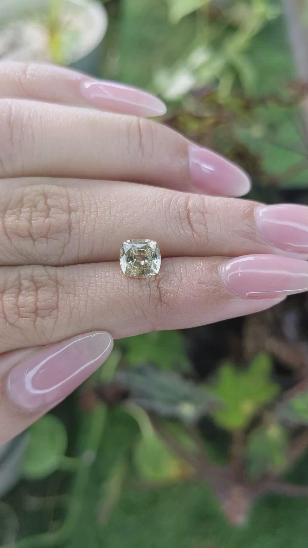 1.72 Ct. Yellow Sapphire from Ceylon (Sri Lanka) Size Video