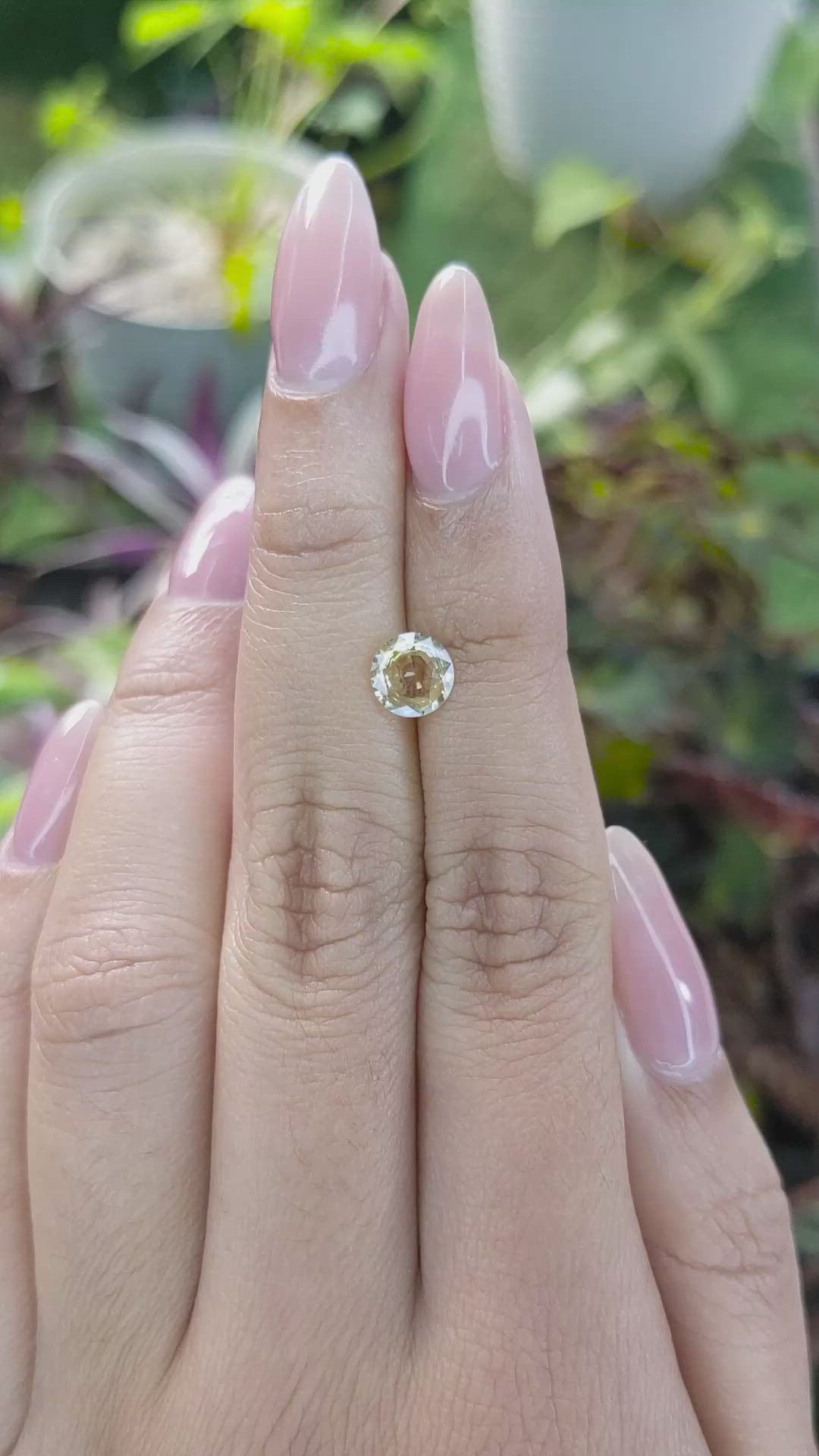 0.97 Ct. Yellow Sapphire from Ceylon (Sri Lanka) Size Video