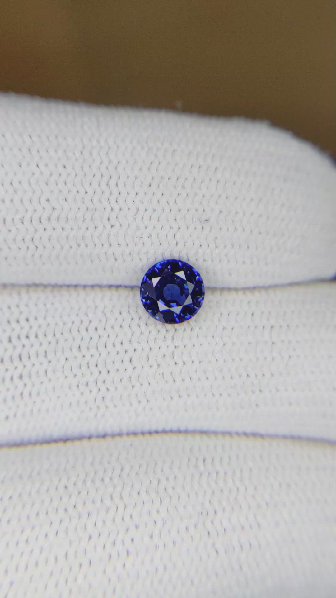 0.85 Ct. Blue Sapphire from Ceylon (Sri Lanka) Size Video